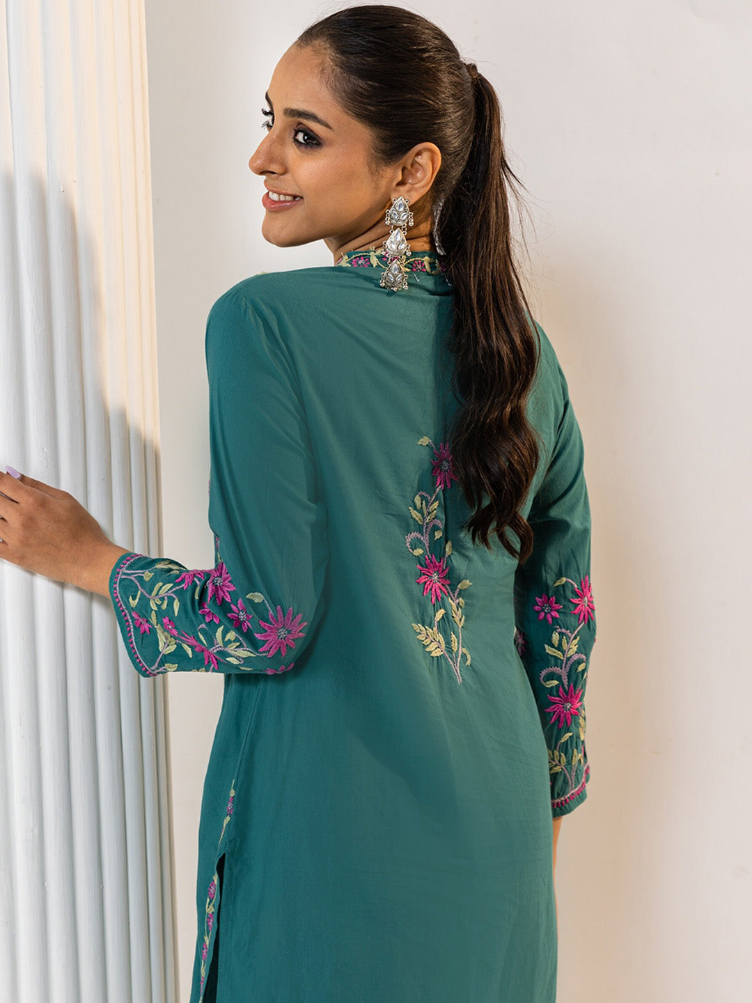 HOUSE OF KARI Floral Embroidered Regular Chikankari Kurta with Trousers