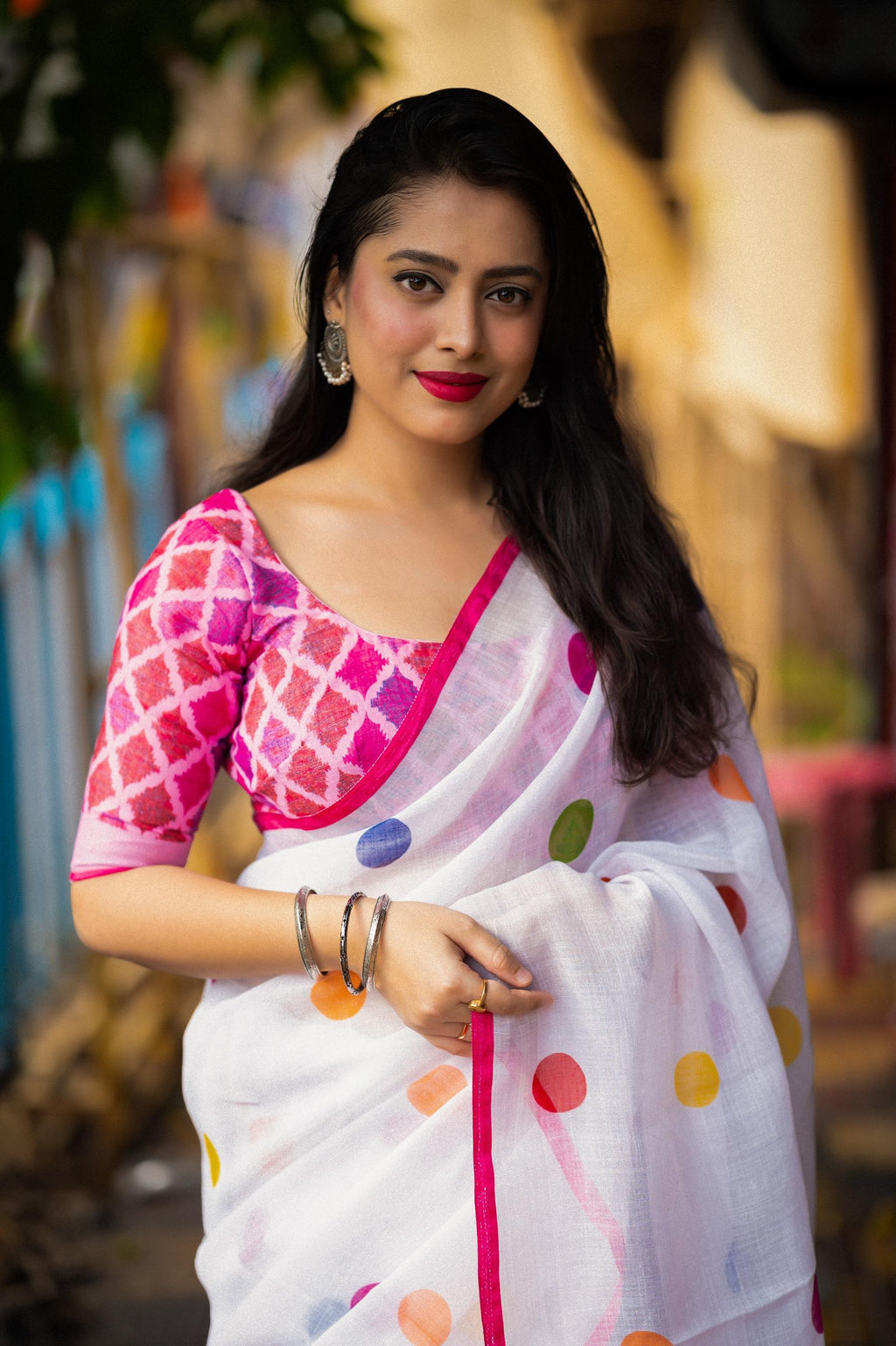 White Pure Linen Ethnic Motifs Saree with Unstitched Blouse - A2M
