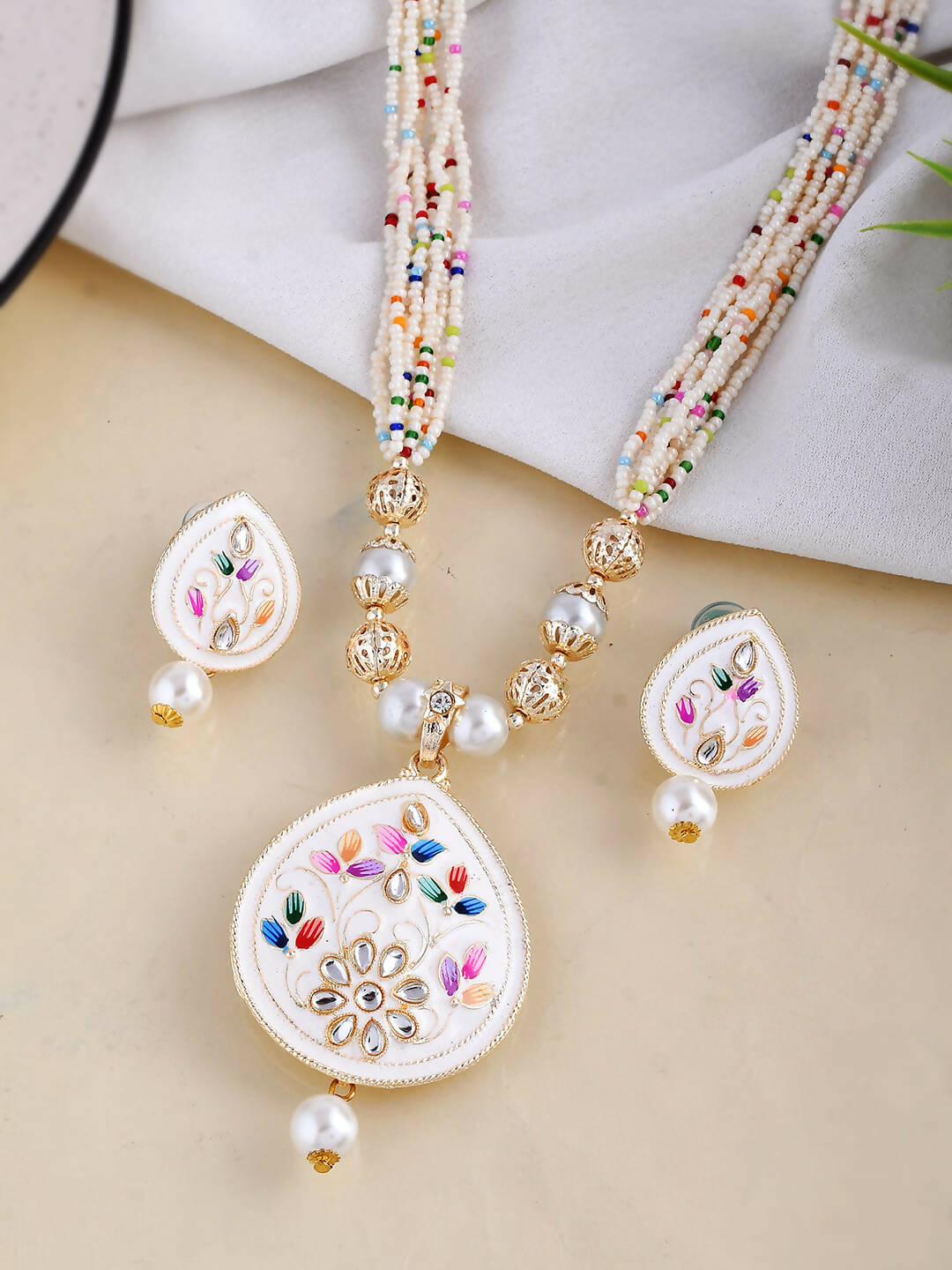 VOJ Women White Color stainless steel Jewellery Set