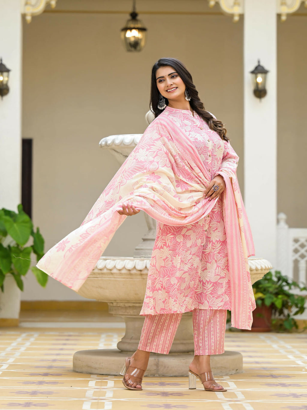 Juniper Women's Pink Floral Printed Cotton Kurta Set With Buttons