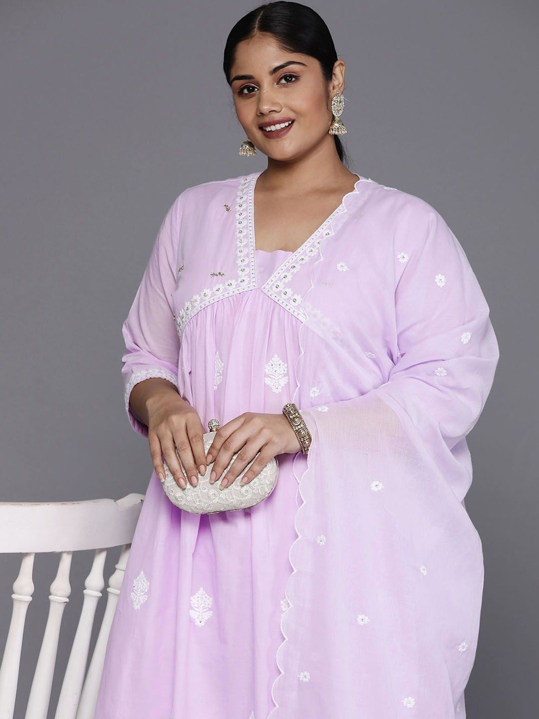 Sztori Plus Size Floral Embroidered Pure Cotton Anarkali Kurta & Trousers With Dupatta