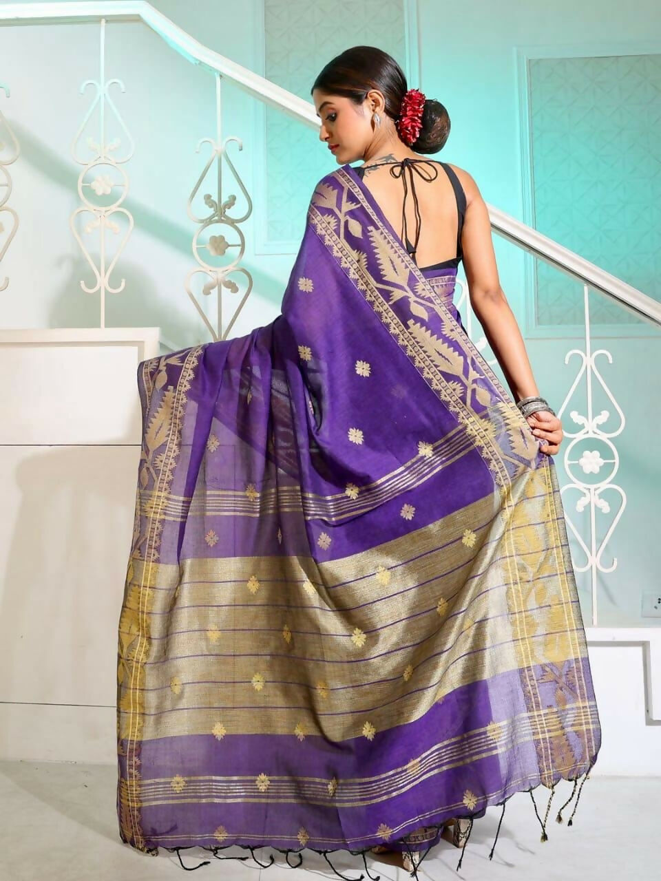 Exclusive Collection Beautiful Violet Pure Cotton Woven Handloom Saree With Running Blouse Piece
