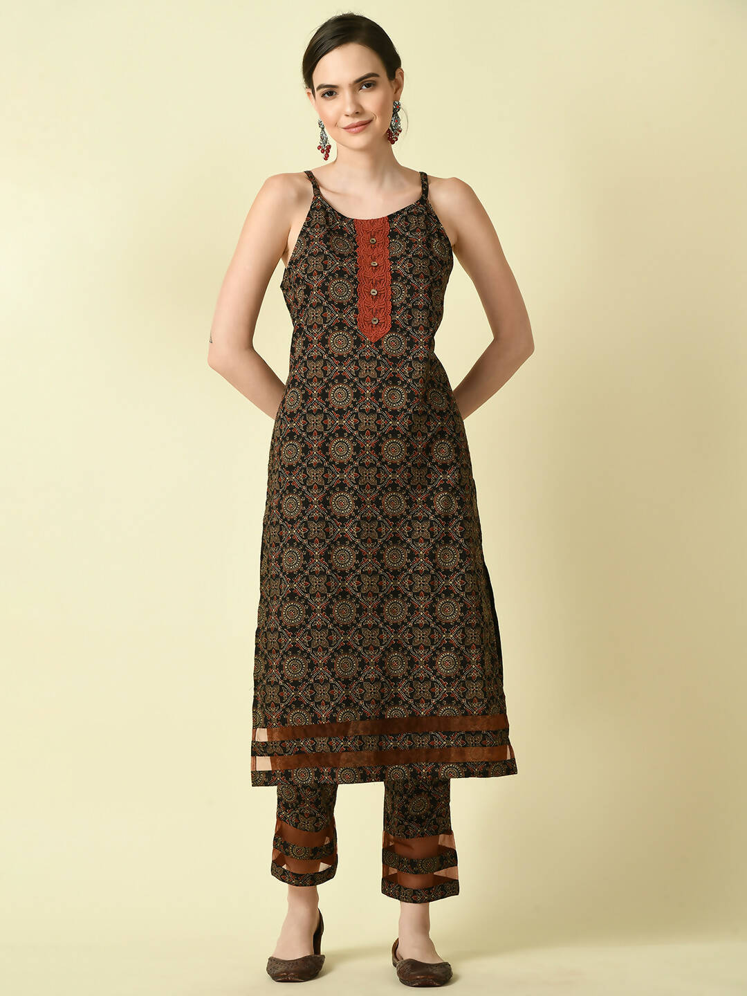 Myshka Women's Multi Straight Kurta & Trousers With Dupatta