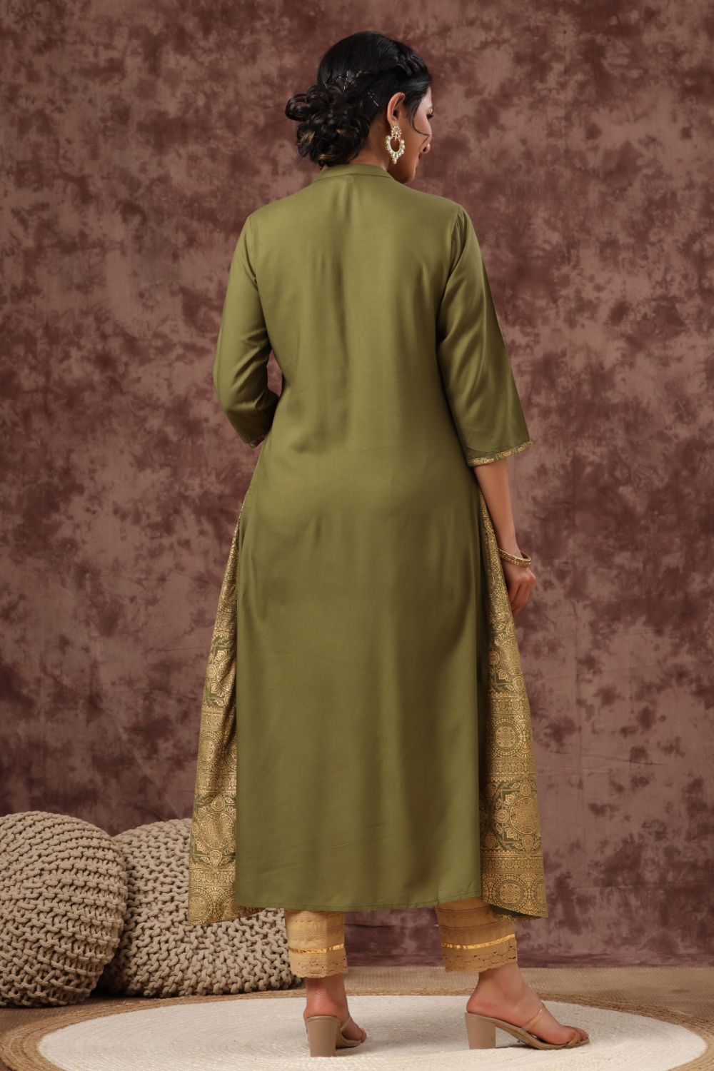 Juniper Womens Olive Rayon Foil Printed Kurta