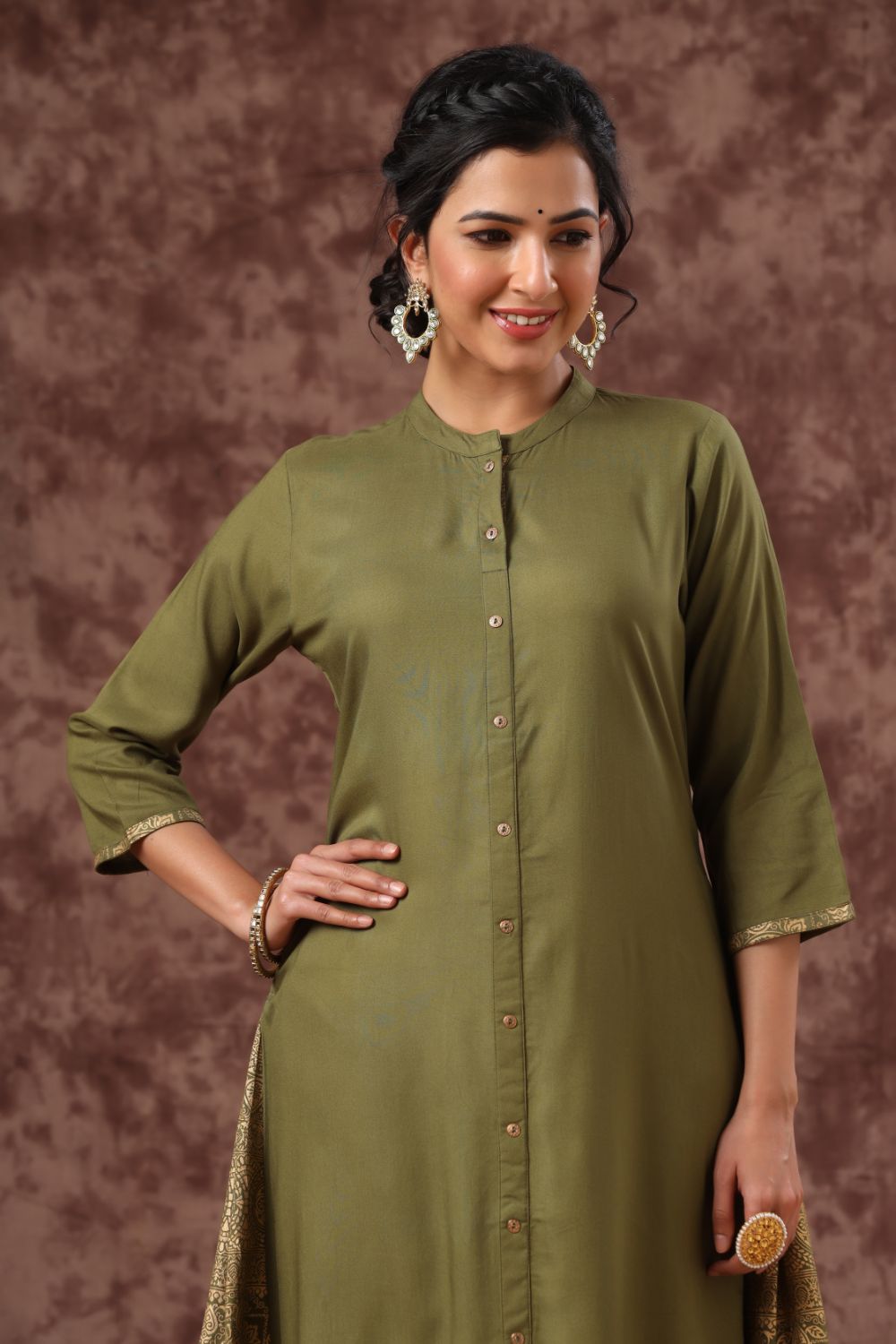 Juniper Womens Olive Rayon Foil Printed Kurta
