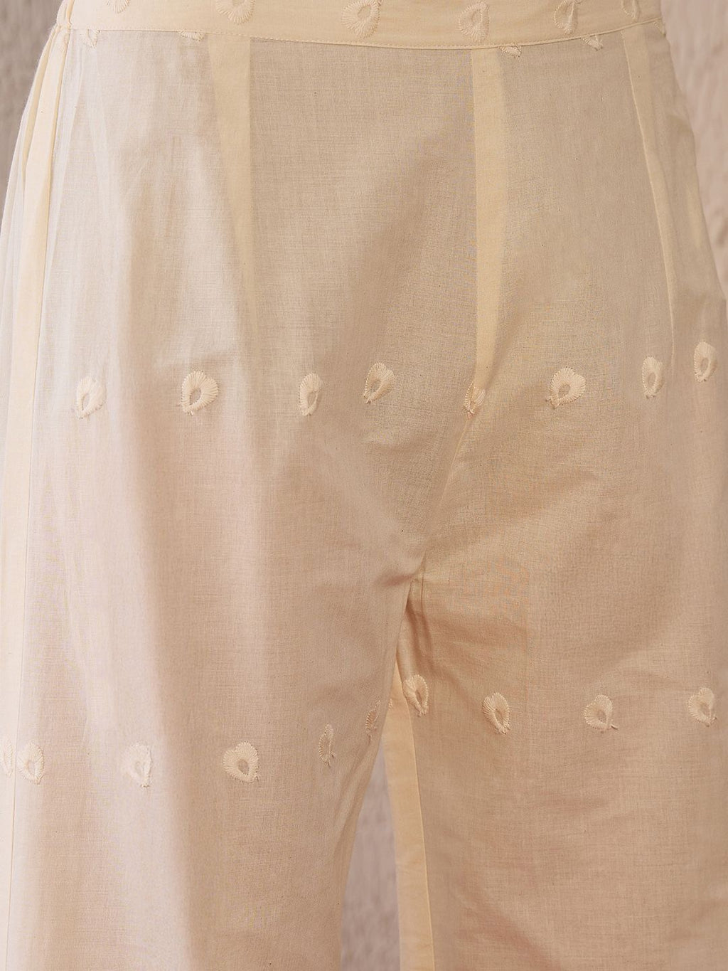 Indo Era Women Floral Embroidered Thread Work Kurta