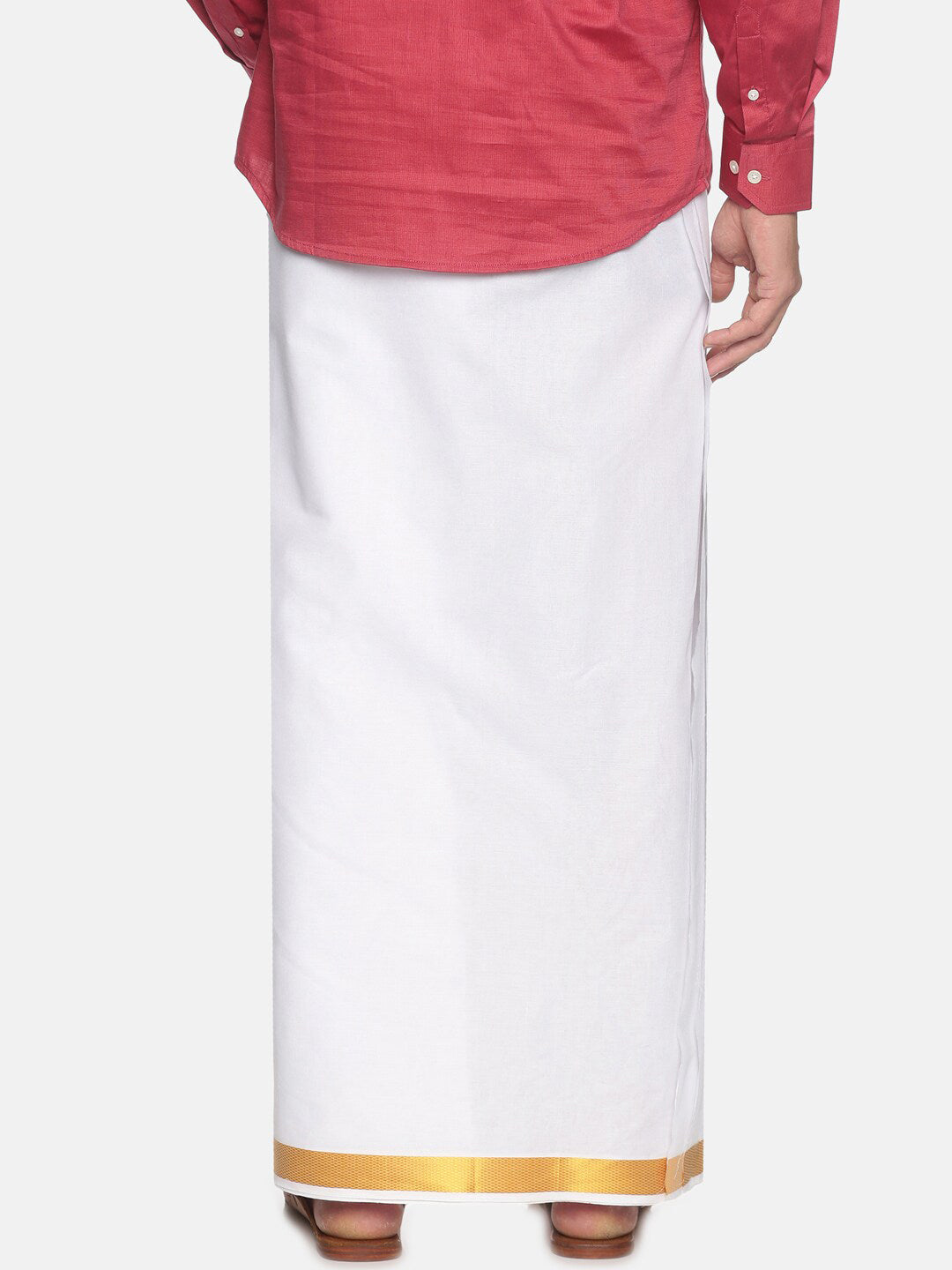 Sethukrishna Men White & Gold-Coloured Solid Cotton Dhoti