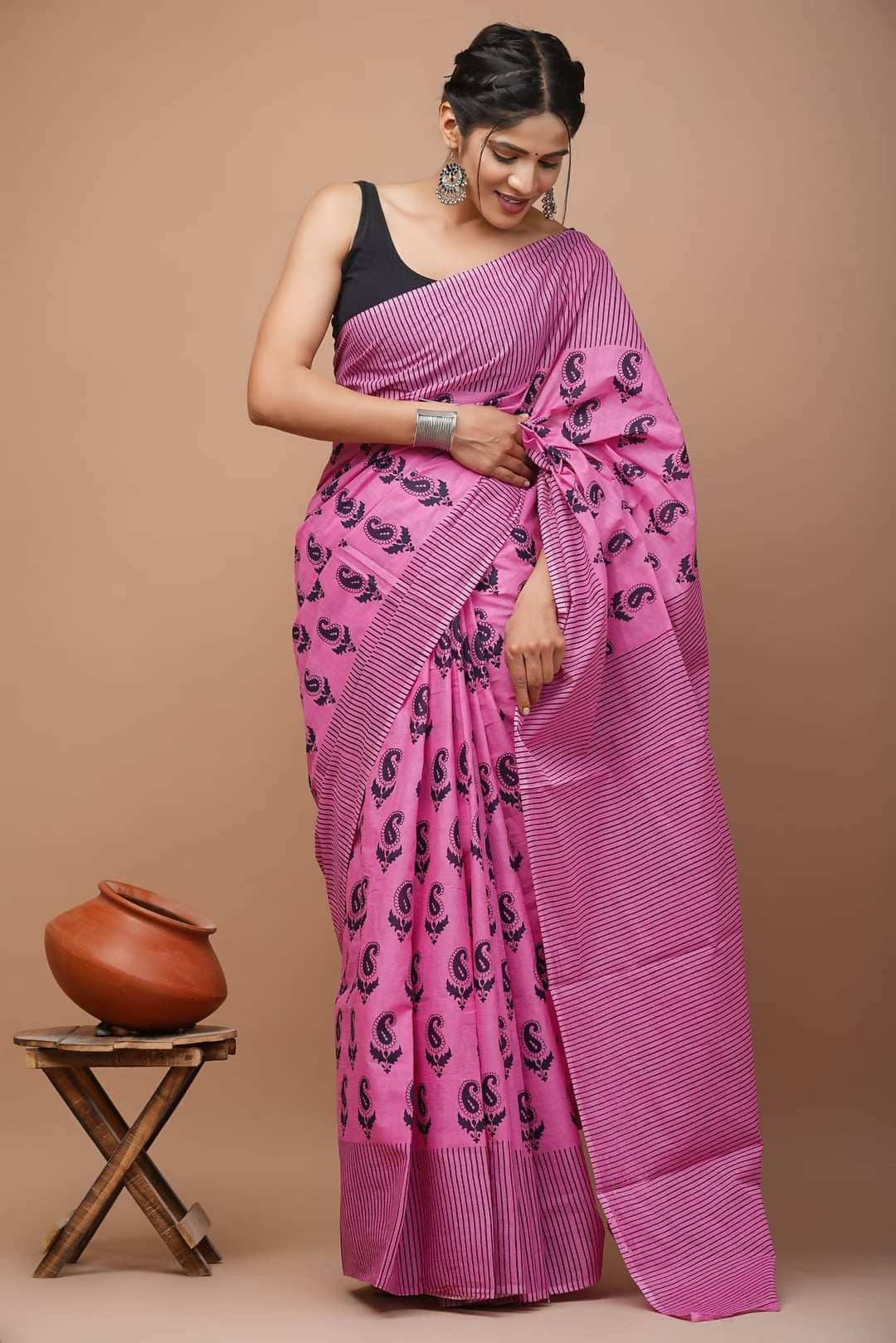 Exclusive Collection Pink Beautiful Mulmul Cotton Saree