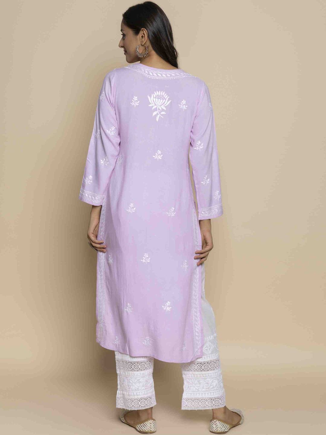 HOUSE OF KARI Floral Embroidered Chikankari Straight Kurta