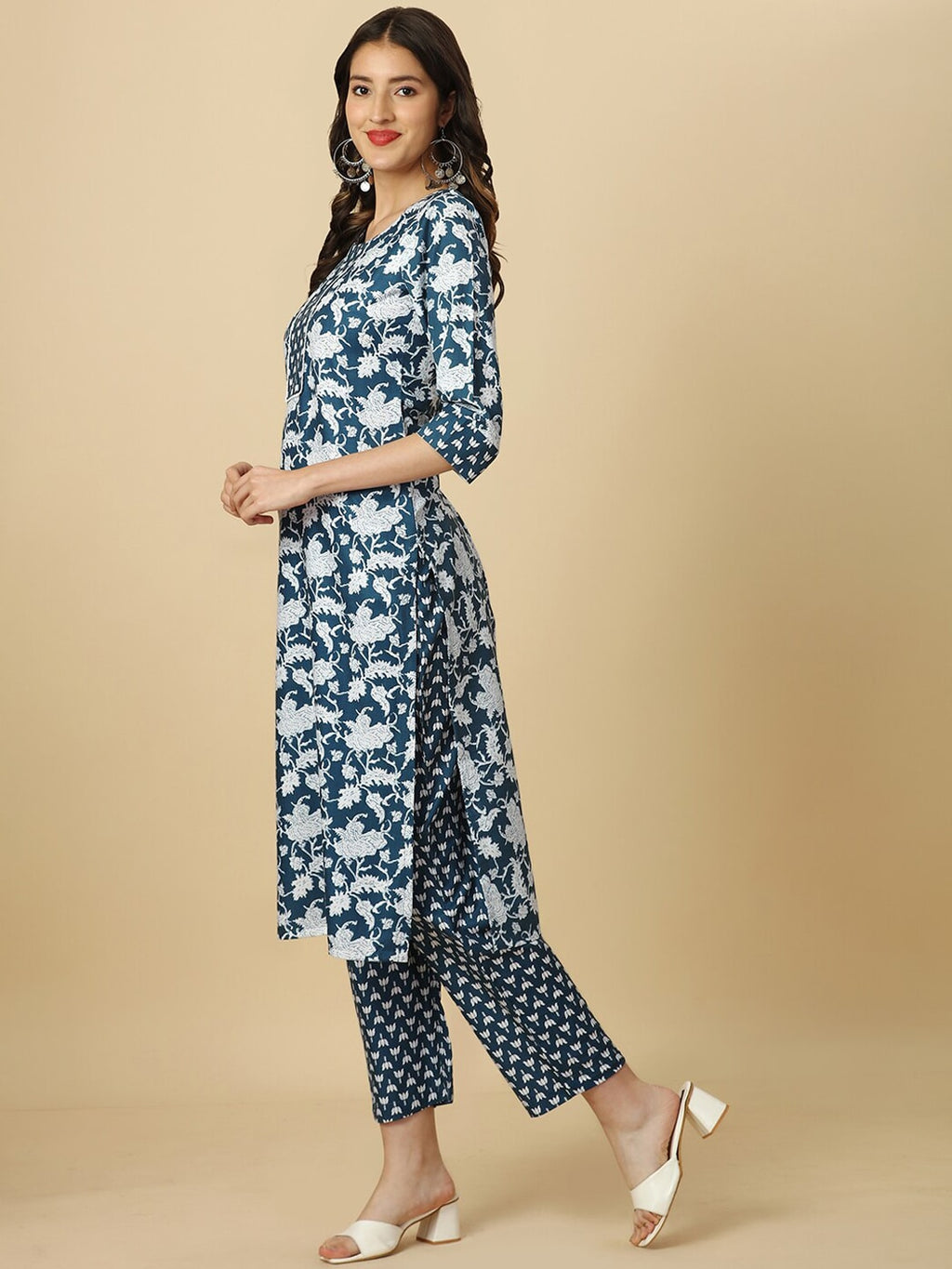 HERE&NOW Floral Printed Regular Kurta with Trousers