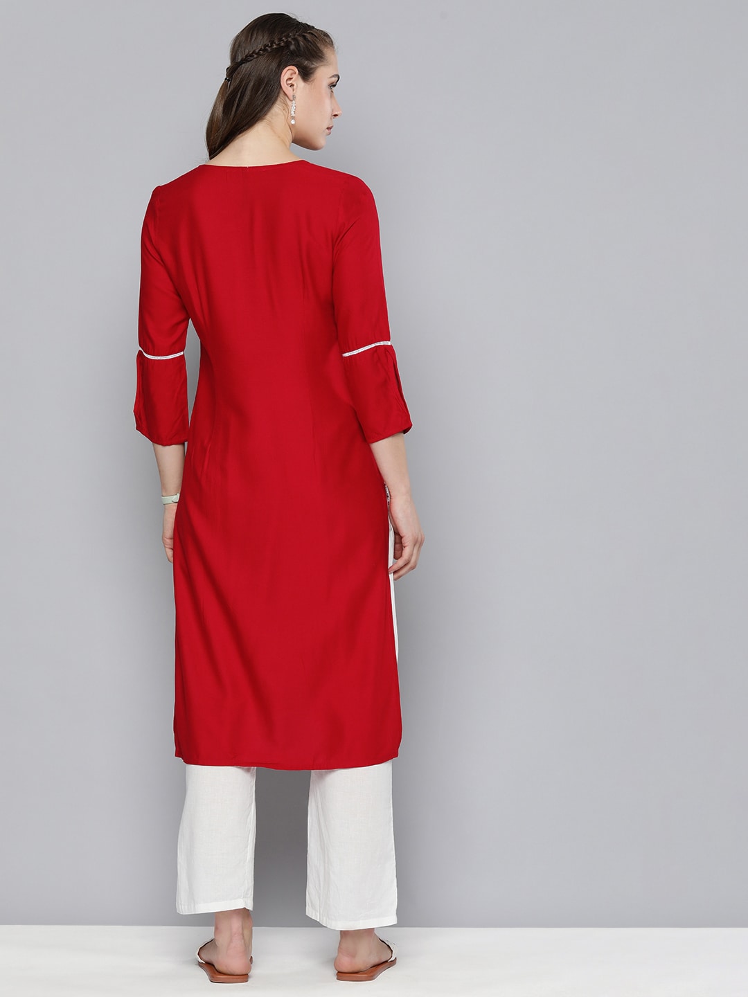 HERE&NOW Embroidered Thread Work Kurta