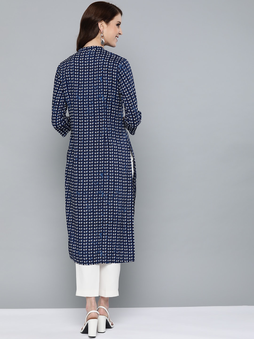 HERE&NOW Women Navy Blue & White Bandhani Print Straight Kurta