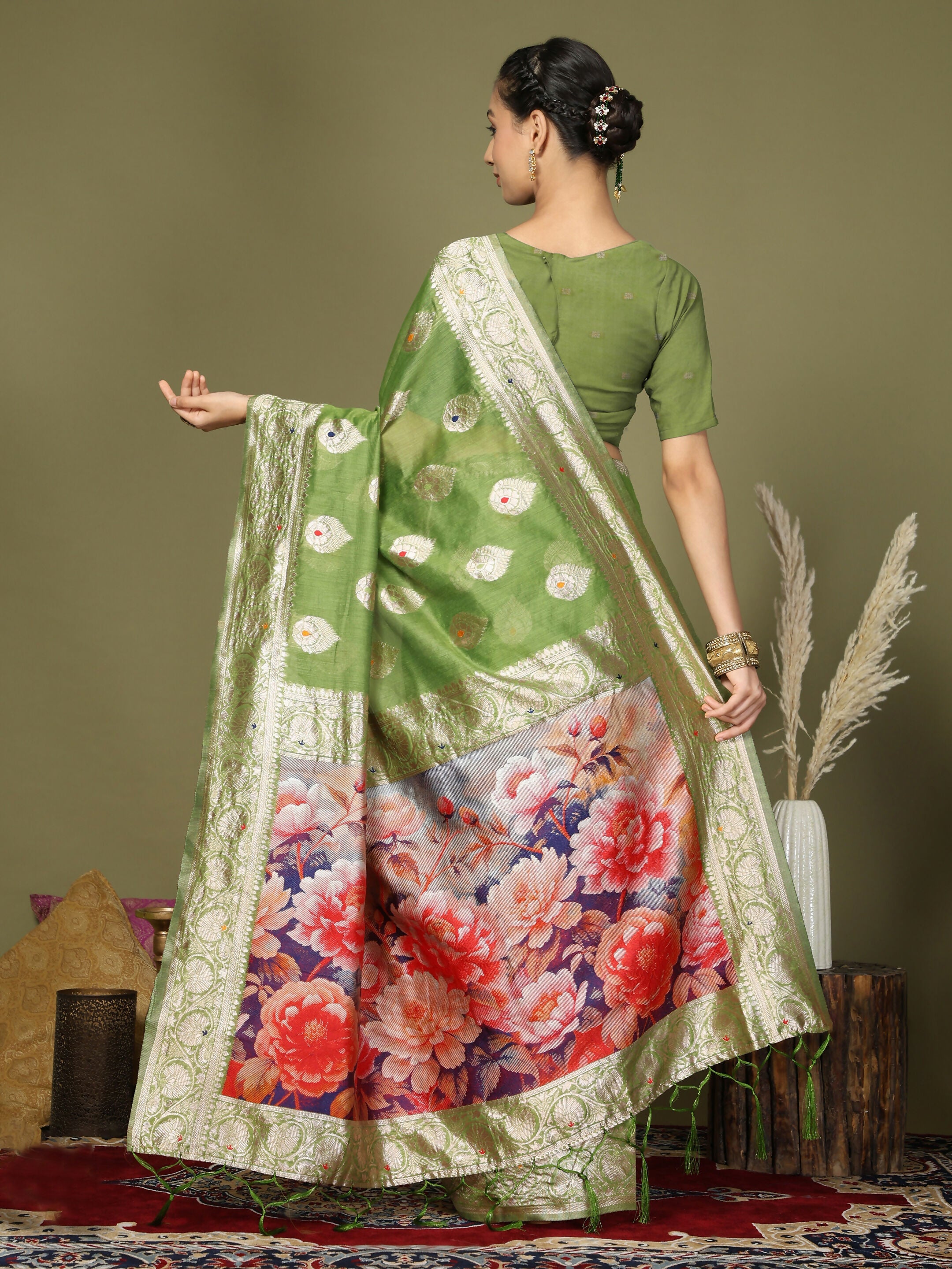 Shree Shyam Fashion Linen Cotton Green Saree