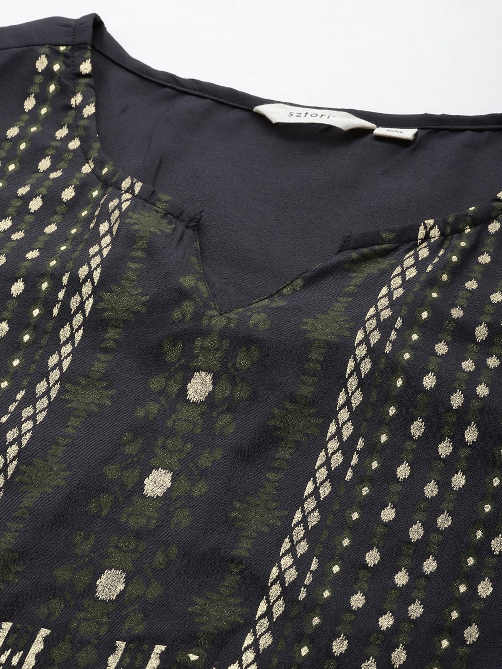 Sztori Plus Size Ethnic Motifs Printed Kurta with Trousers & Dupatta