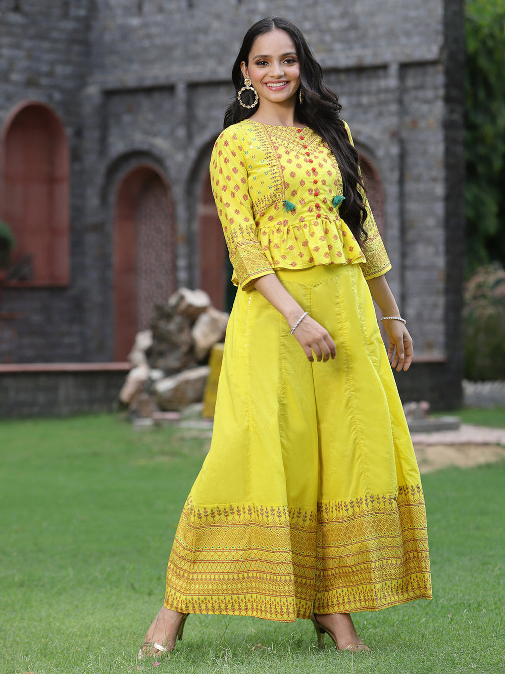 Juniper Women's Yellow Cambric Printed Peplum Clothing Set