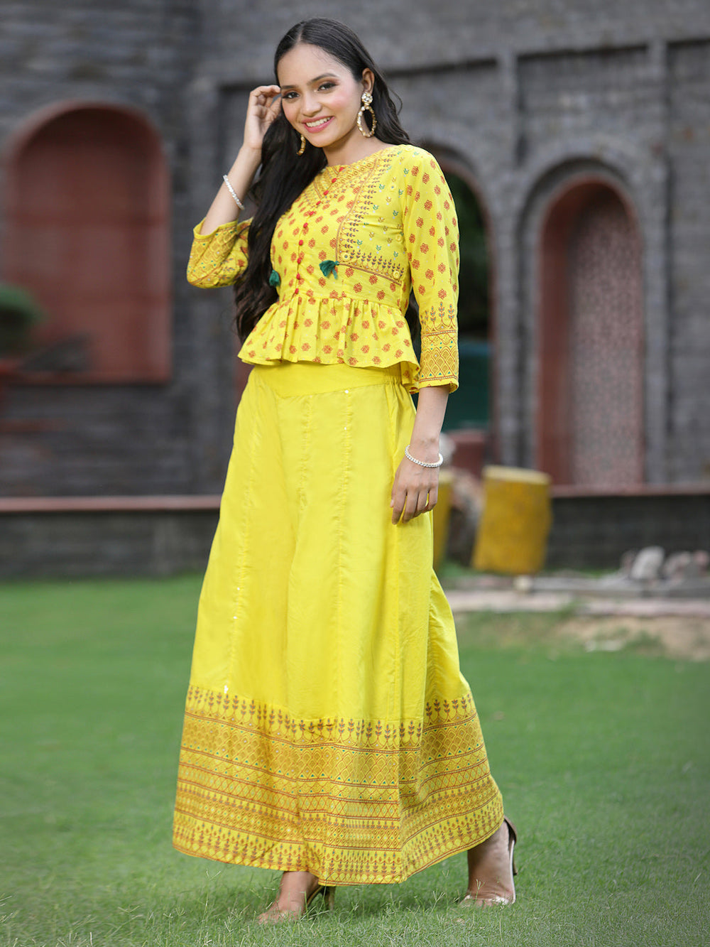 Juniper Women's Yellow Cambric Printed Peplum Clothing Set