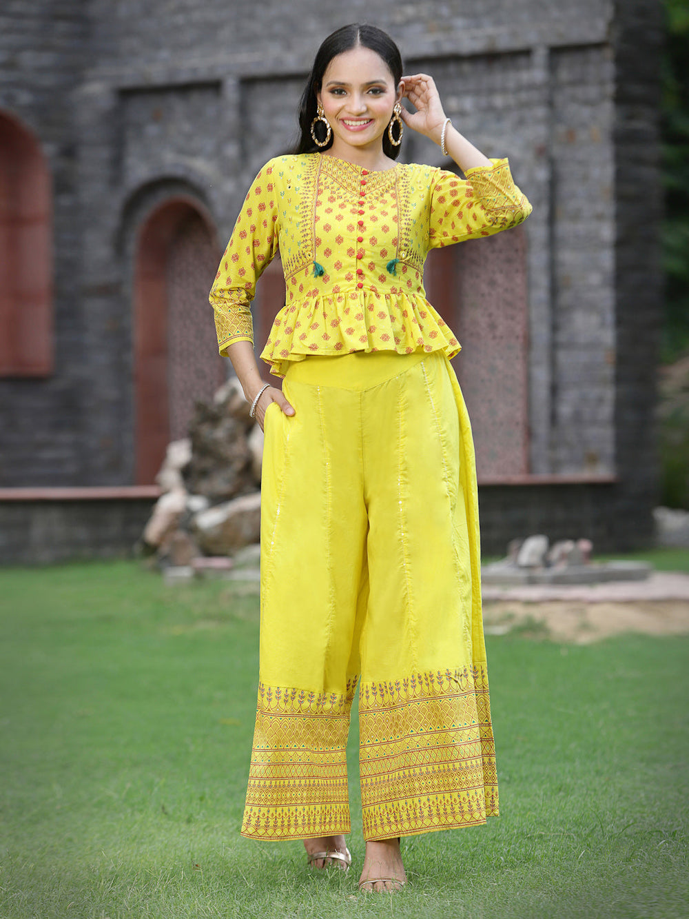 Juniper Women's Yellow Cambric Printed Peplum Clothing Set