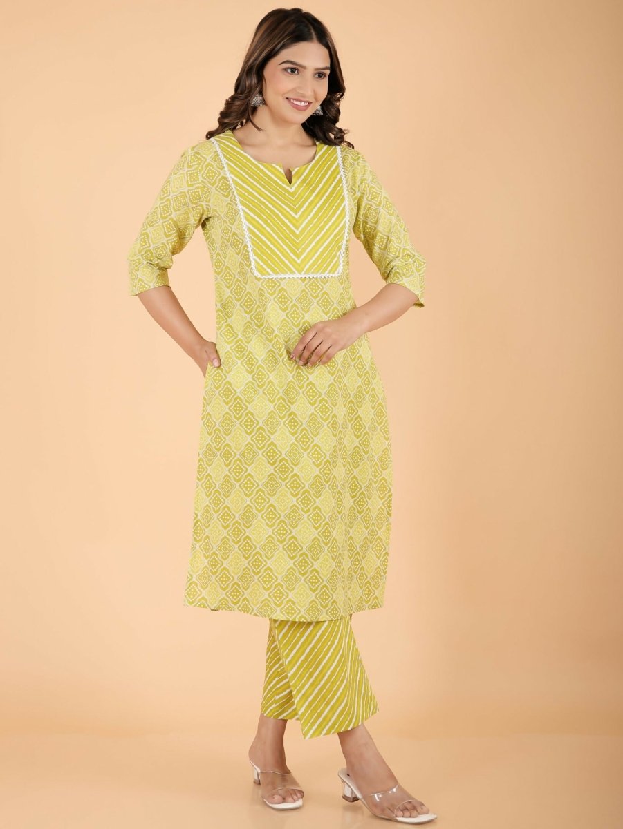 Aramya Green Soft Cotton Geometric Print Straight Kurta Set for Women