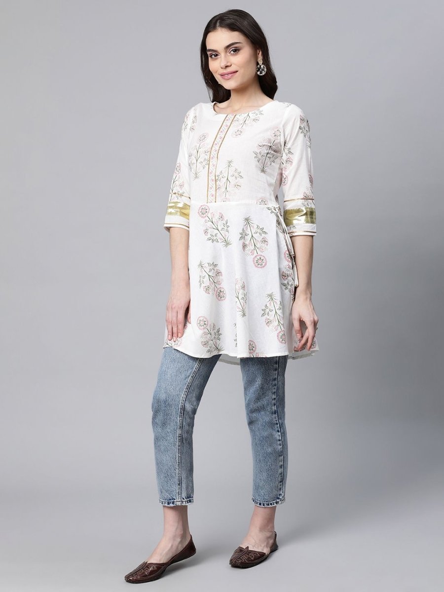 Ahalyaa Women Off White Pure Cotton Floral Printed Tunic