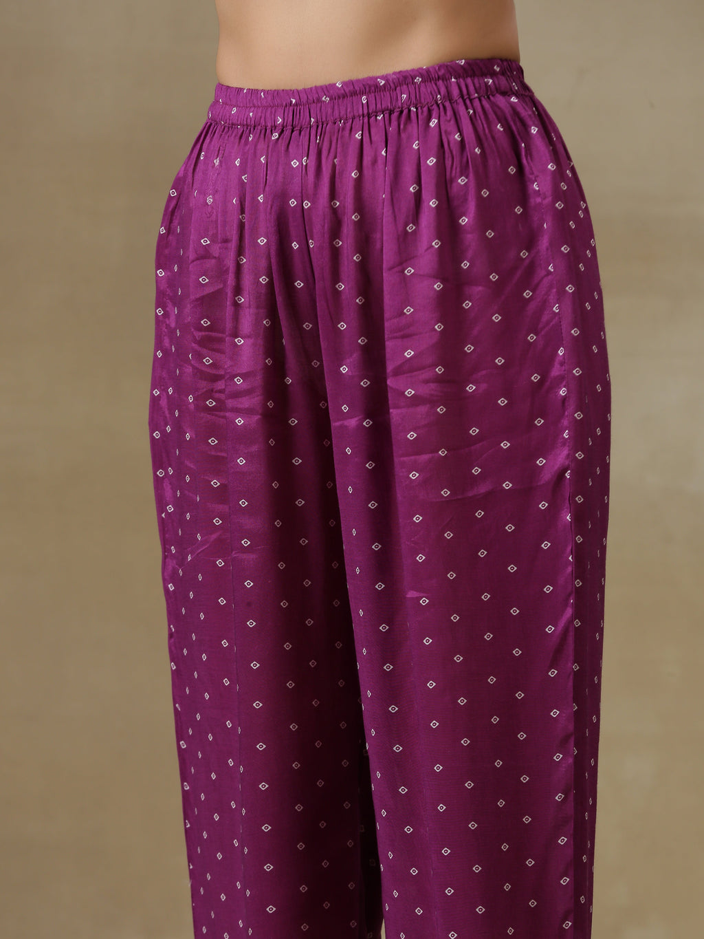 trueBrowns Purple Bandhani Printed Silk Drop Shoulder Kurta Pant Set