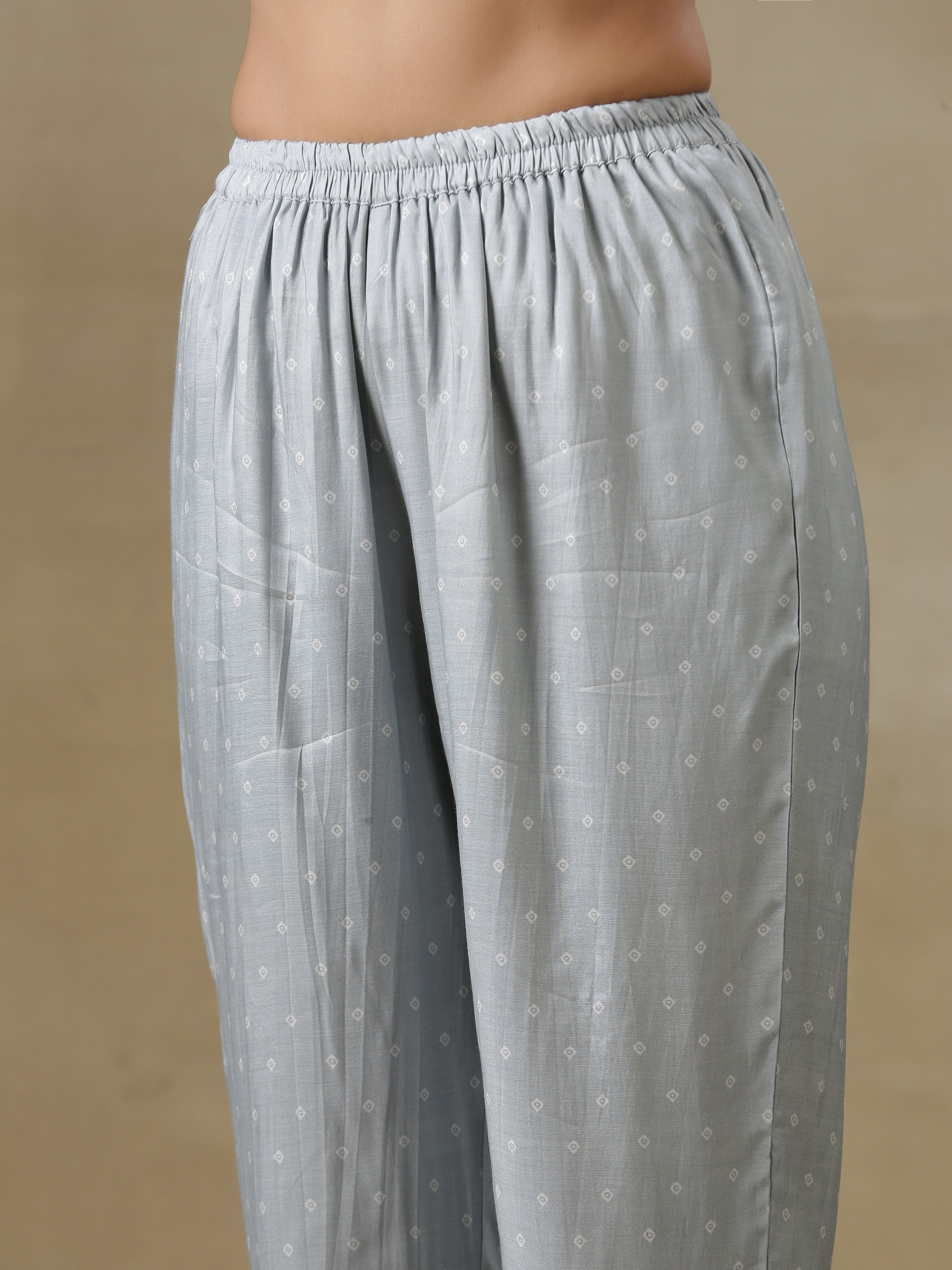 trueBrowns Grey Bandhani Printed Silk Yoke Kurta Pant Set