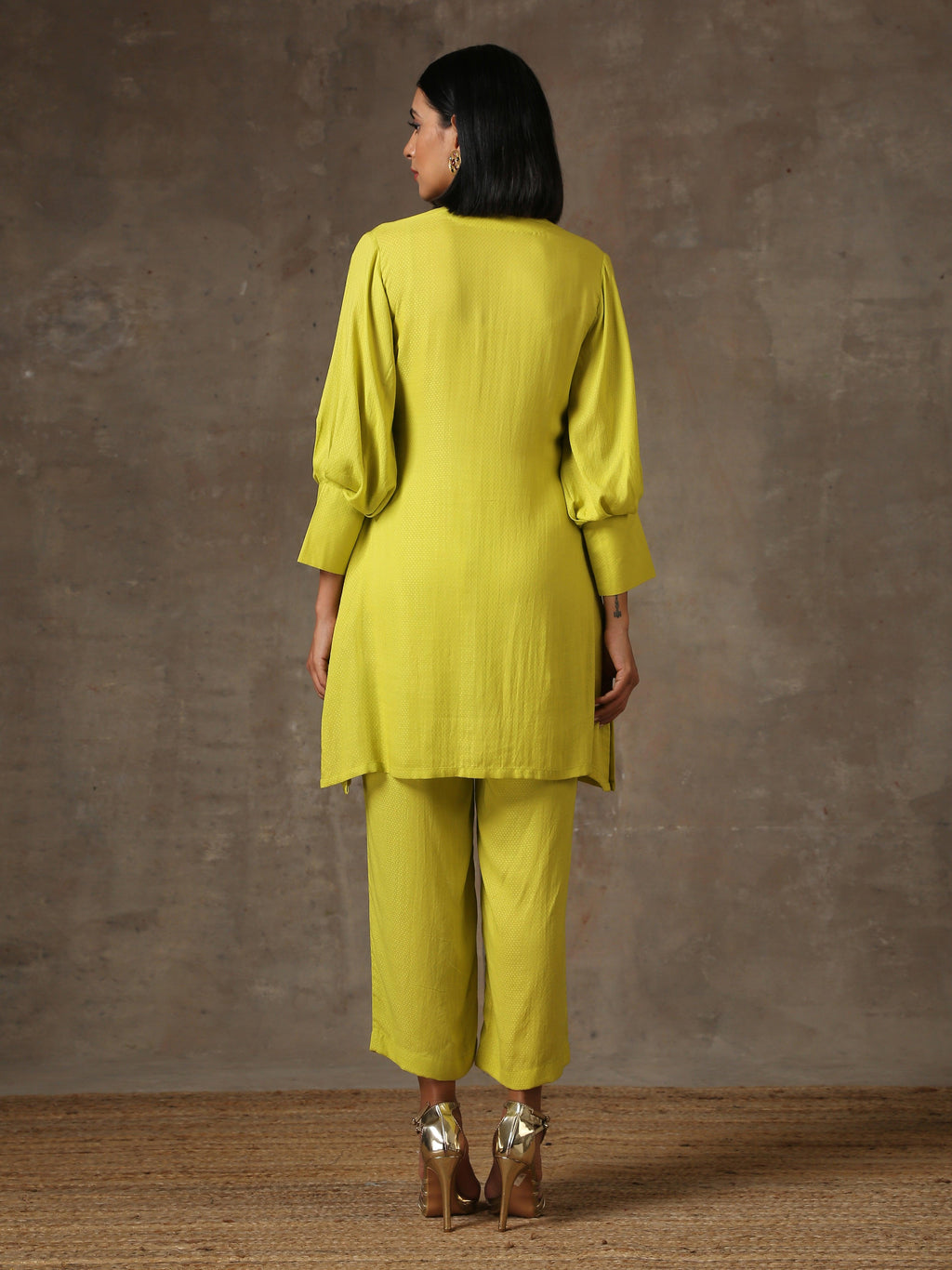 trueBrowns The Penelope - Lime Green Solid Textured Co-Ord Set
