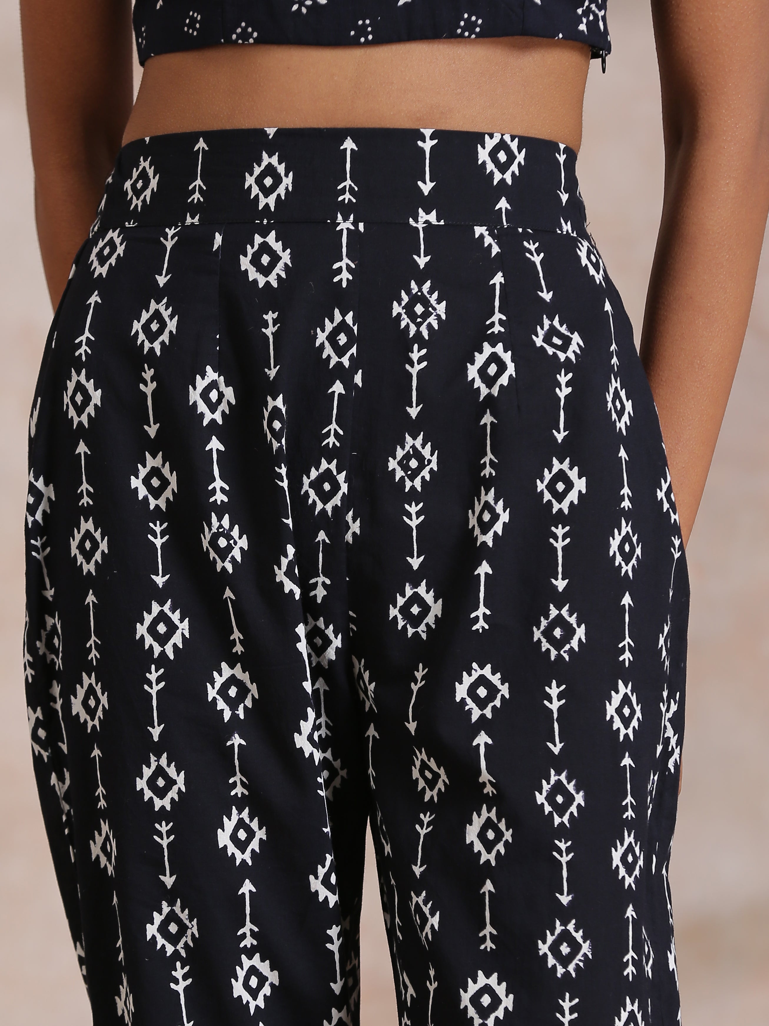trueBrowns Black White Geometric Print Cotton Pant Suit Set