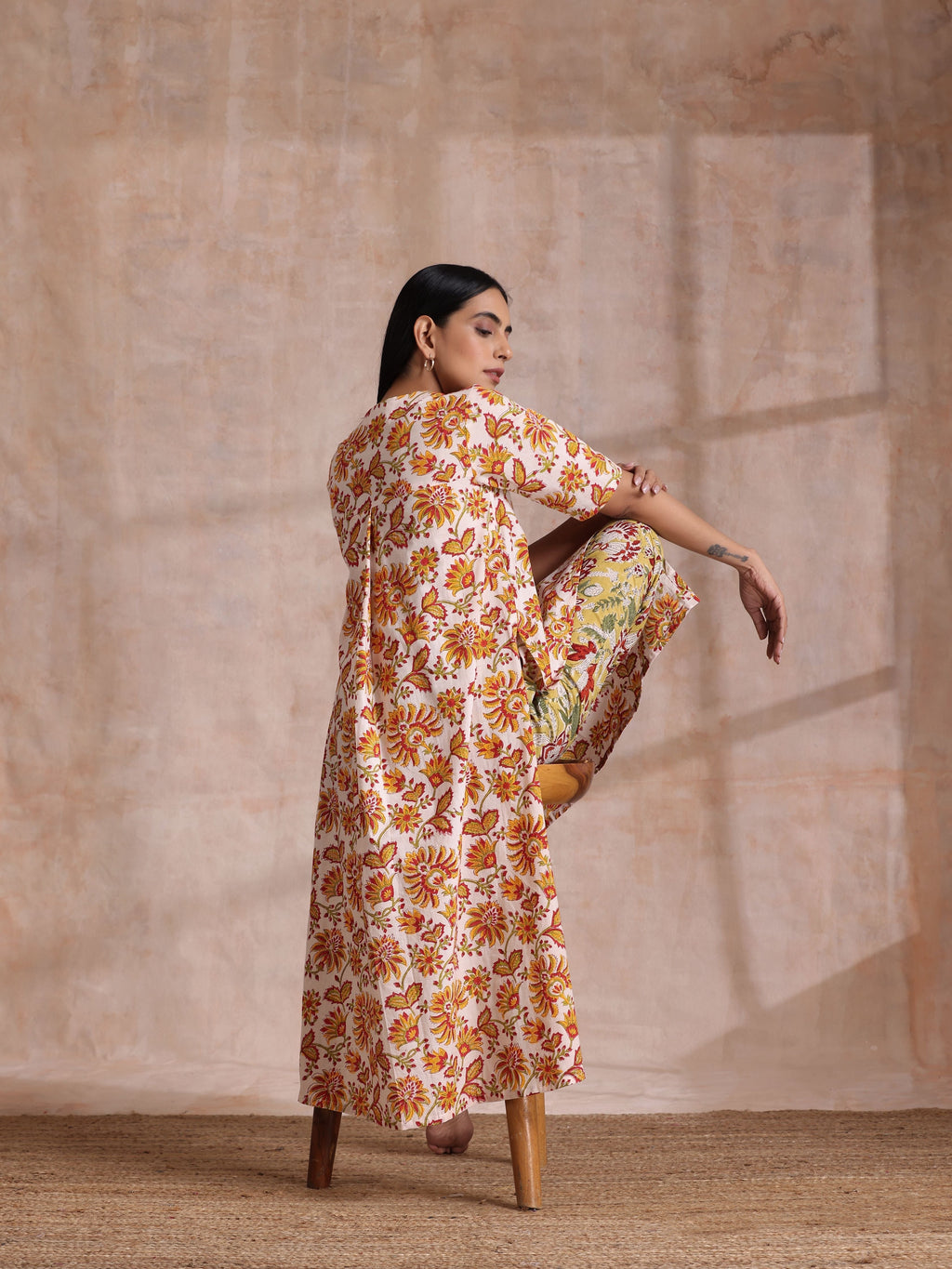 trueBrowns Red Overall Floral On White Cotton Block Print Kurta Pant Set