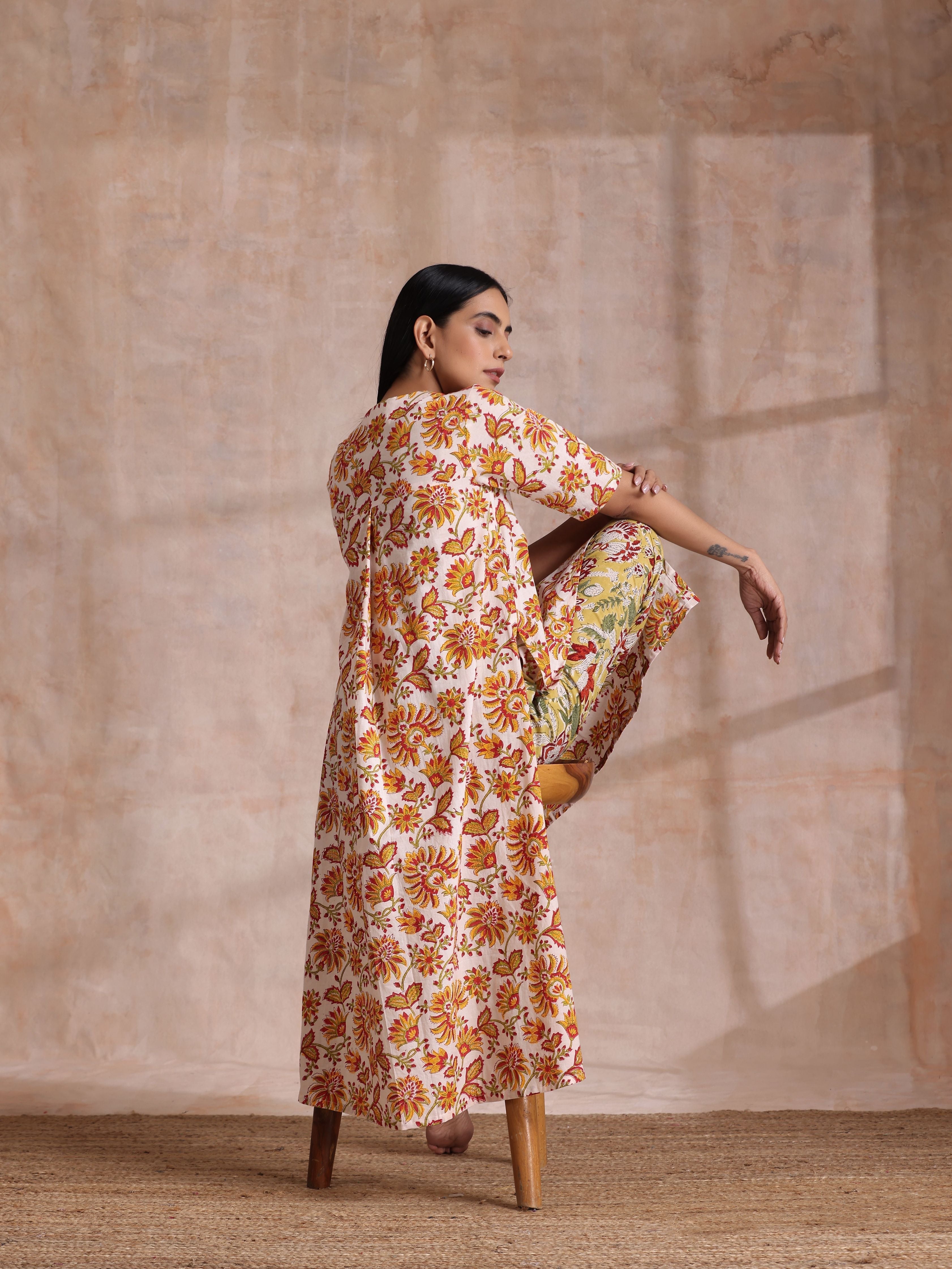 trueBrowns Red Overall Floral On White Cotton Block Print Kurta Pant Set