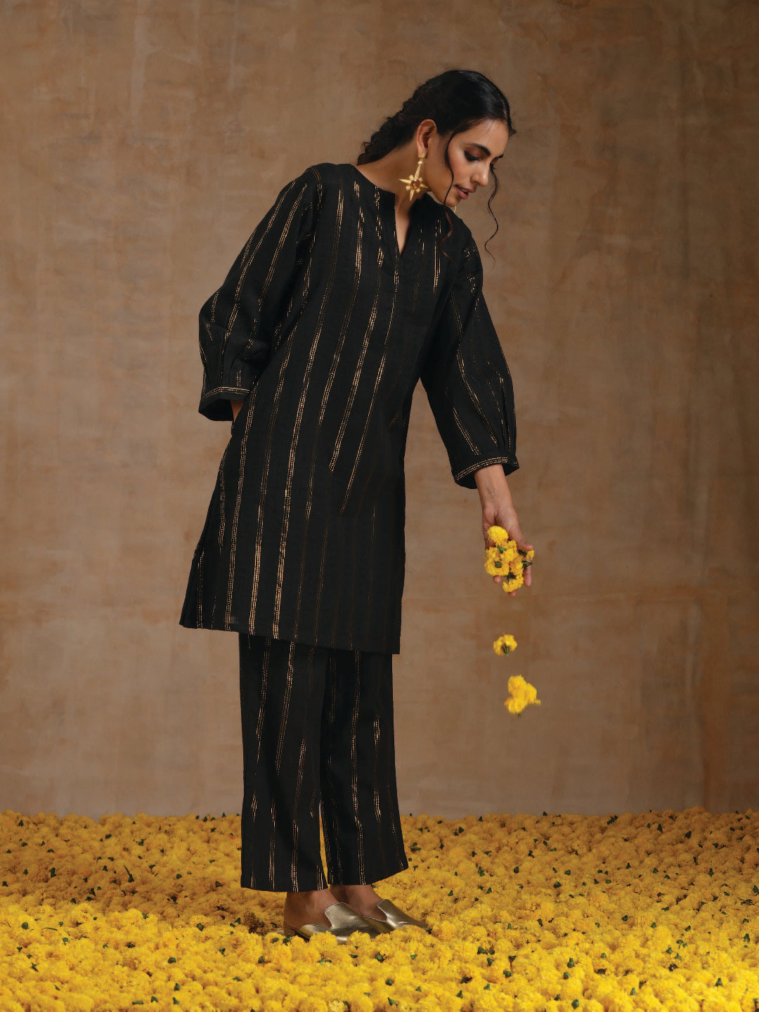 trueBrowns Black Gold Cotton Relaxed Co-Ord Set