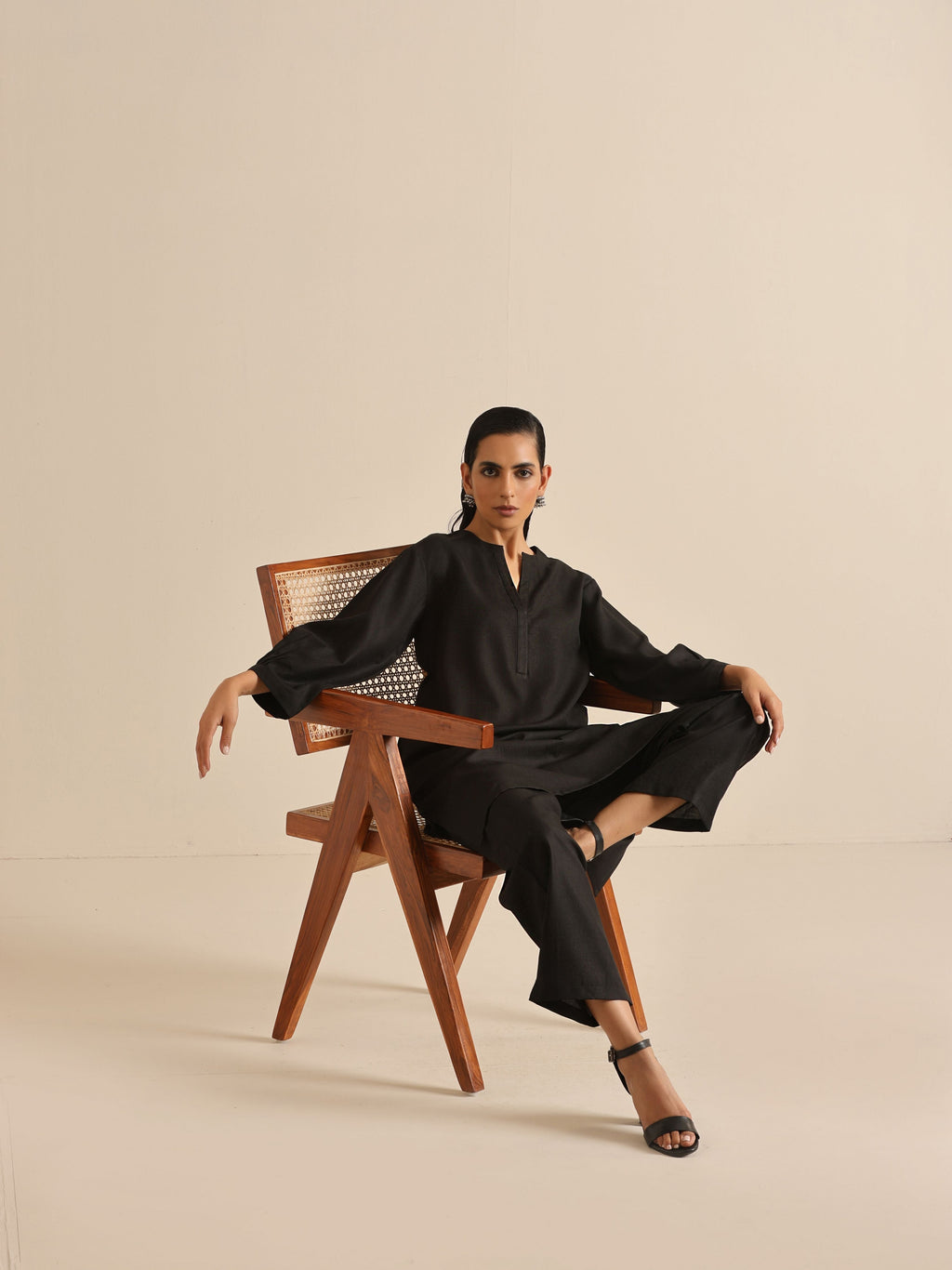 trueBrowns Black Slub Relaxed Placket Co-Ord Set