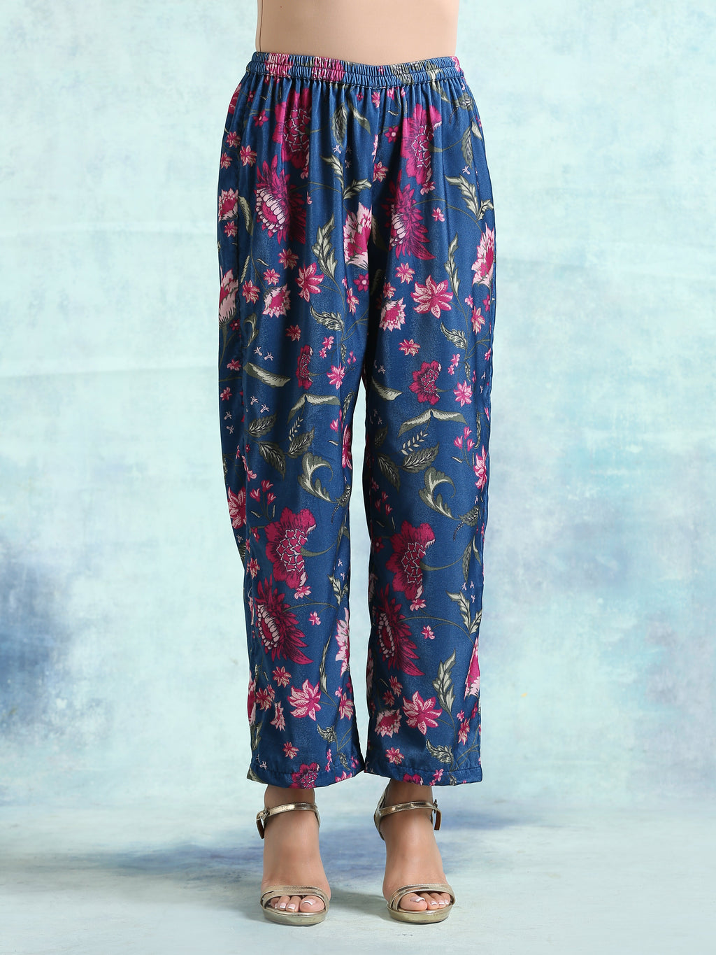 trueBrowns Blue Printed Velvet Co-Ord Set