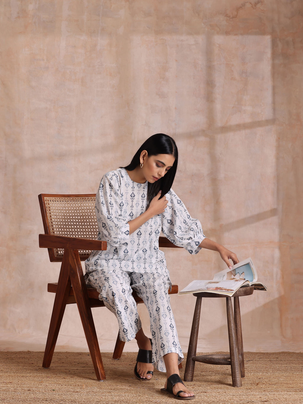 trueBrowns Grey On White Ikat Print Cotton Baggy Sleeve Co-Ord Set
