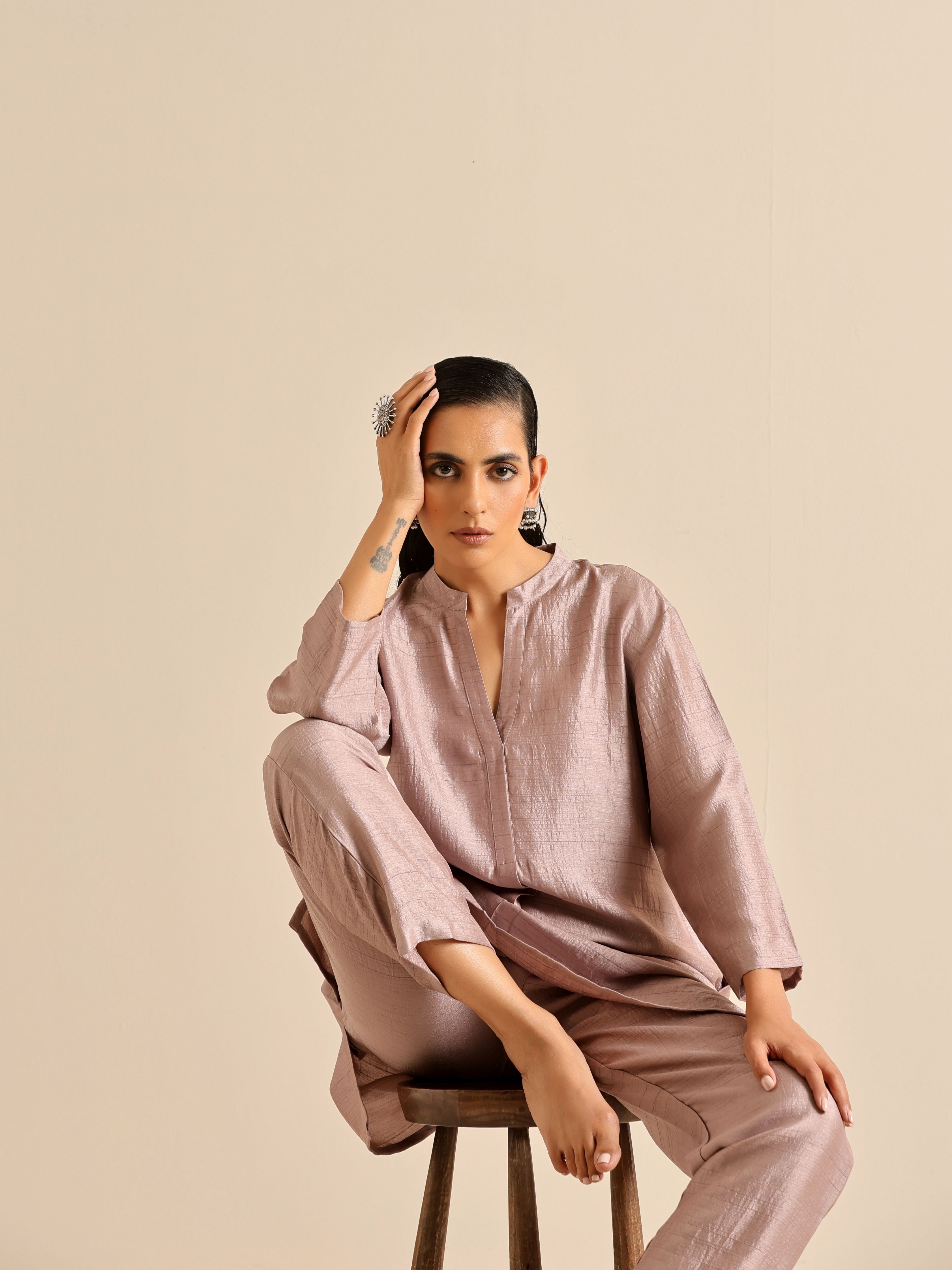 trueBrowns Grey Silk Texture Relaxed Co-Ord Set