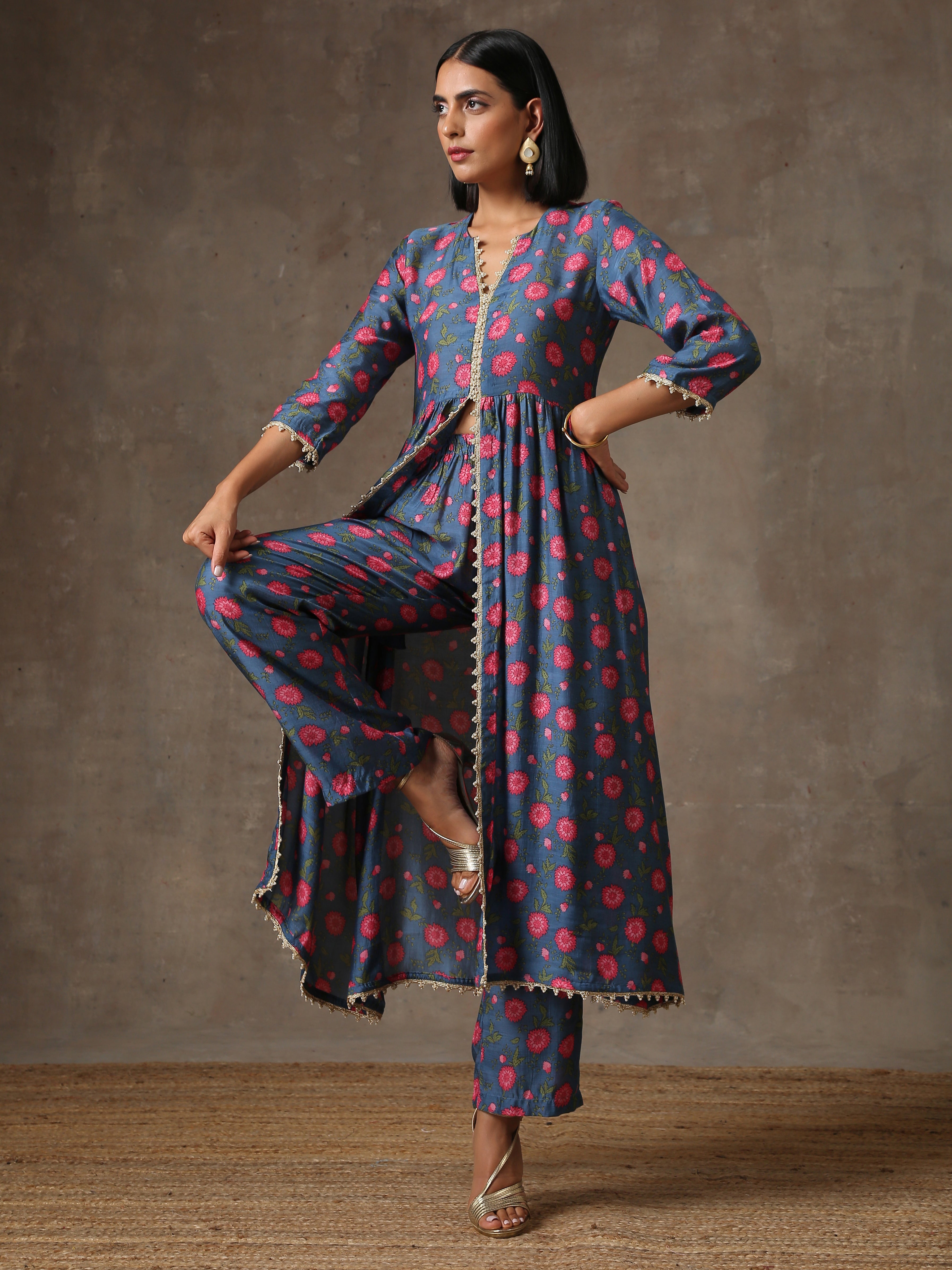 trueBrowns Blue Pink Printed Silk Kurta Pant Set