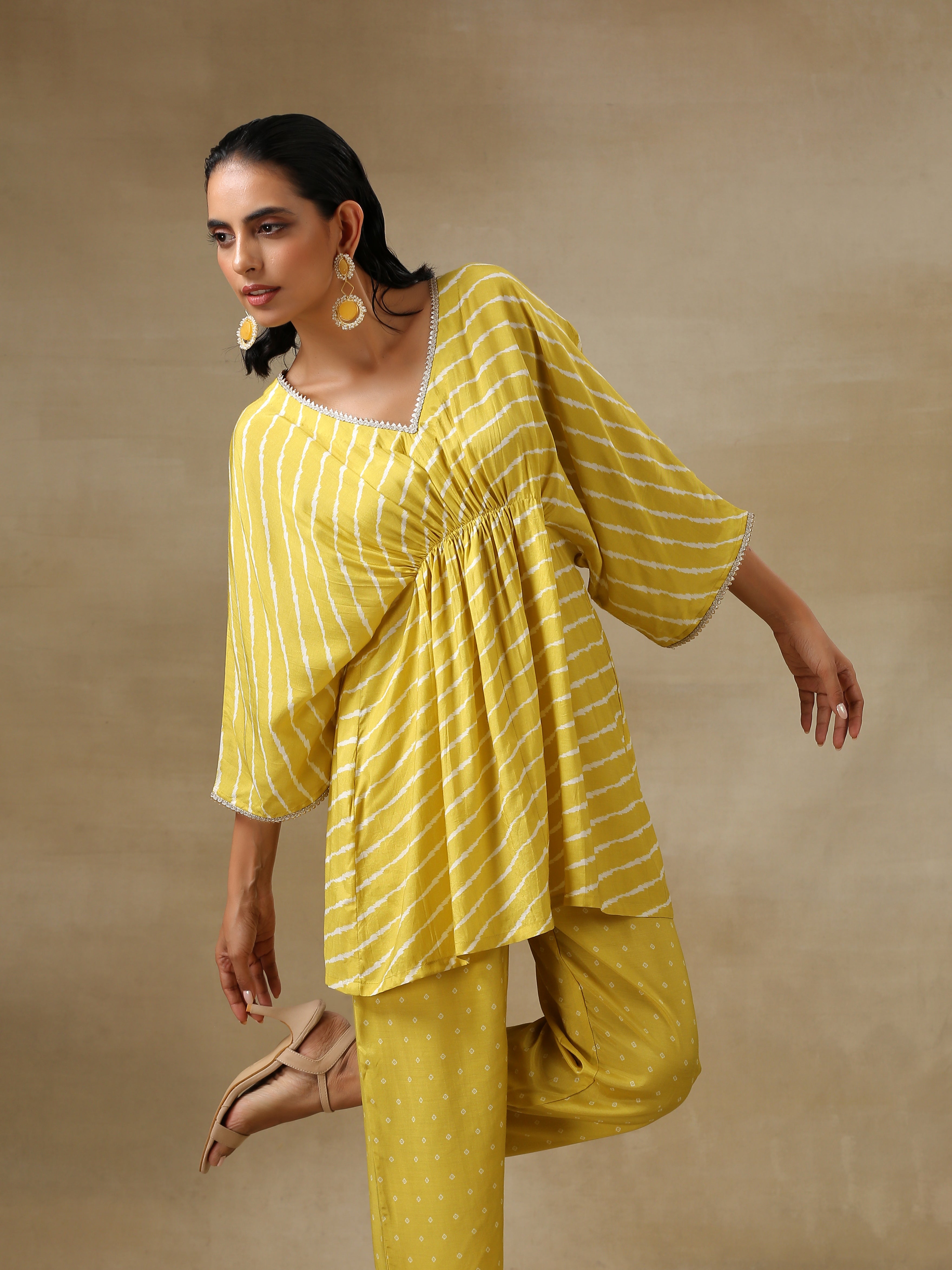 trueBrowns Lime Green Bandhani Printed Silk Drop Shoulder Co-Ord Set