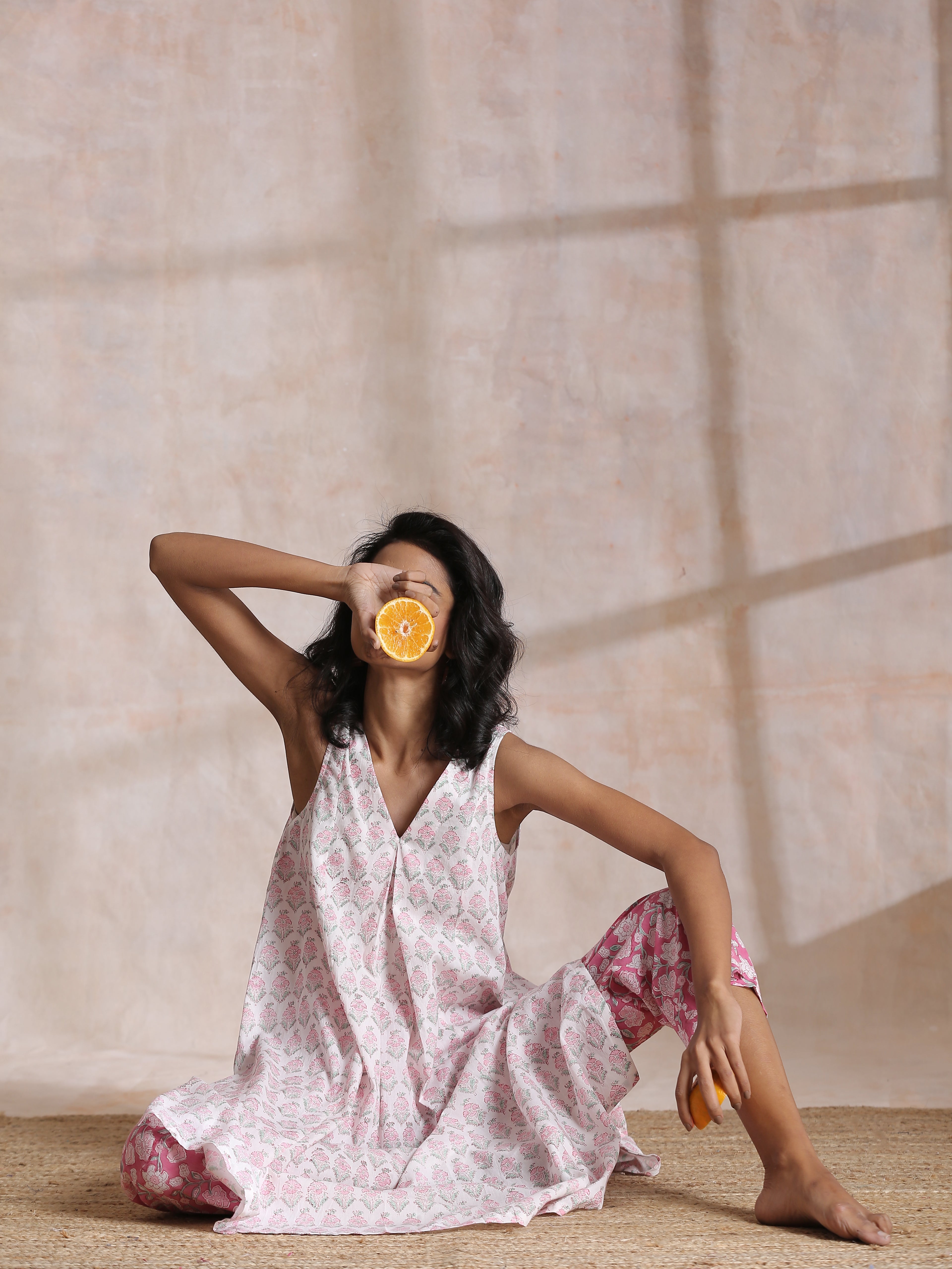 trueBrowns Pink Green Floral On White Block Print Cotton Sleeveless Flared Kurta Pant Set