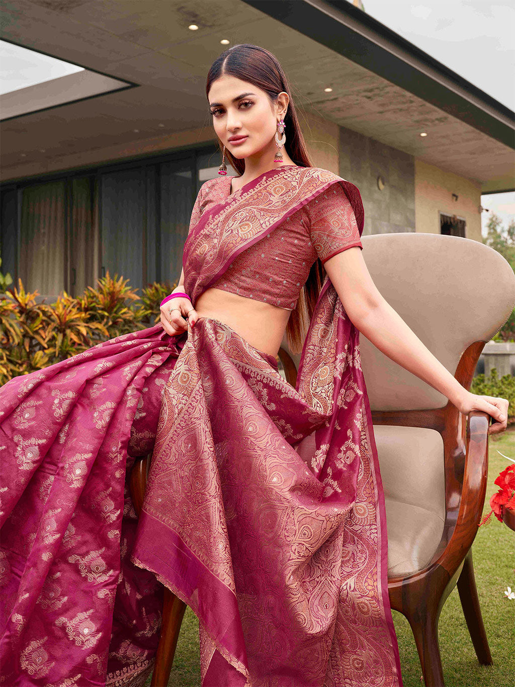 Tikhi Imli Pink Ethnic Motifs Woven Design Zari Saree