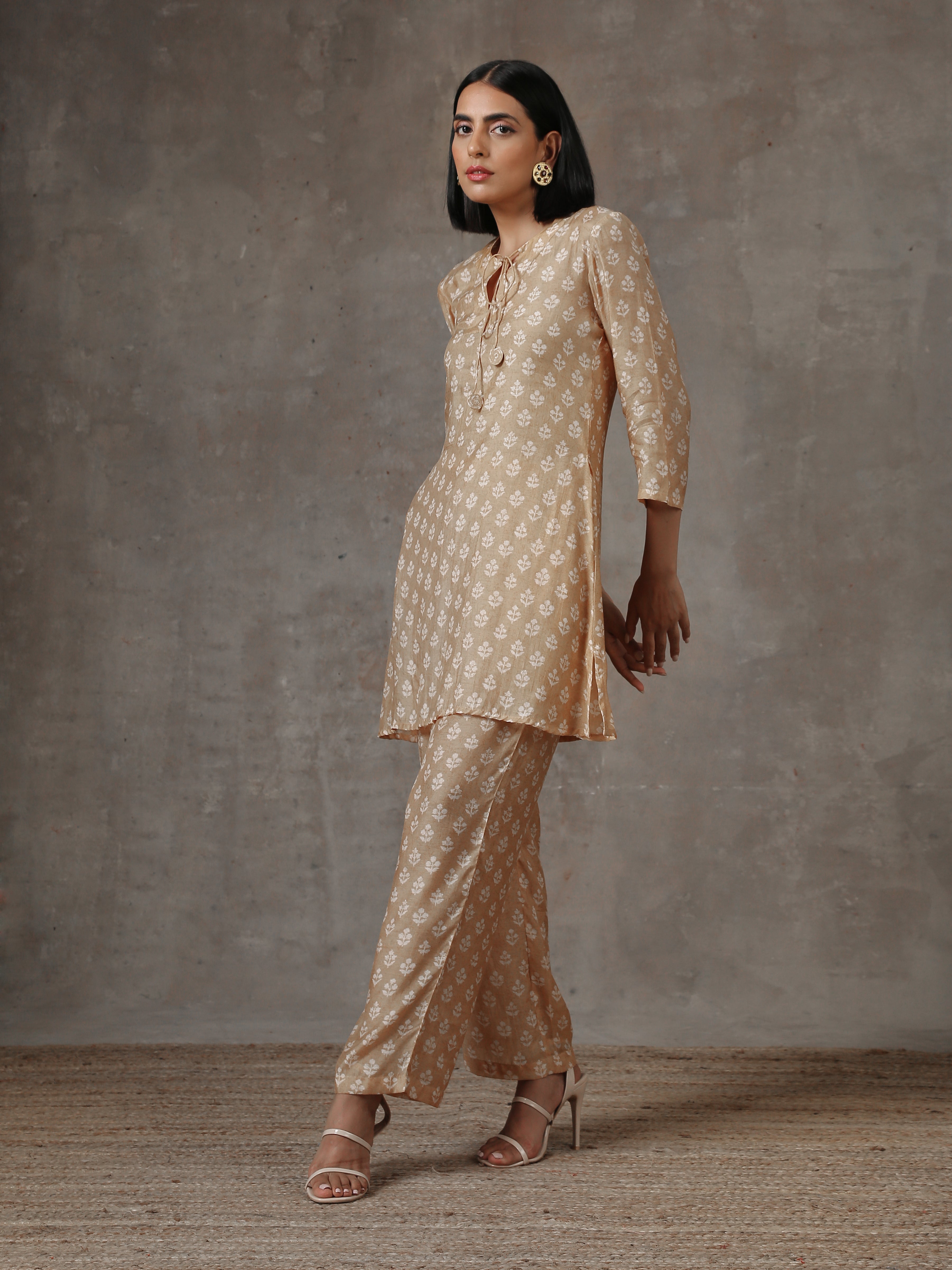 trueBrowns Beige White Printed Silk Co-Ord Set