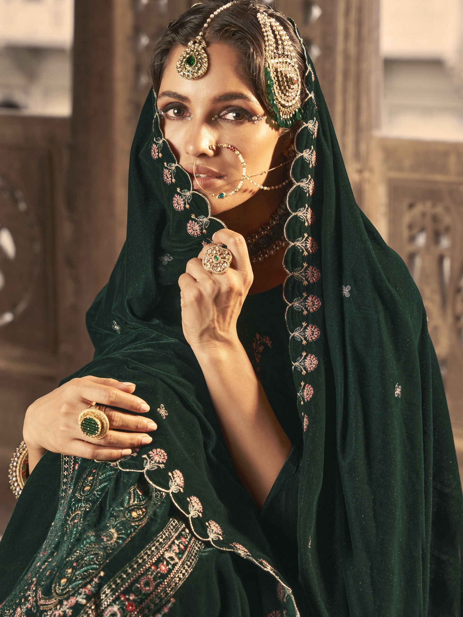 Jyoti Fashion Women's Green Velvet Floral Resham Thread with Jari work Kurta with Trouser & Dupatta