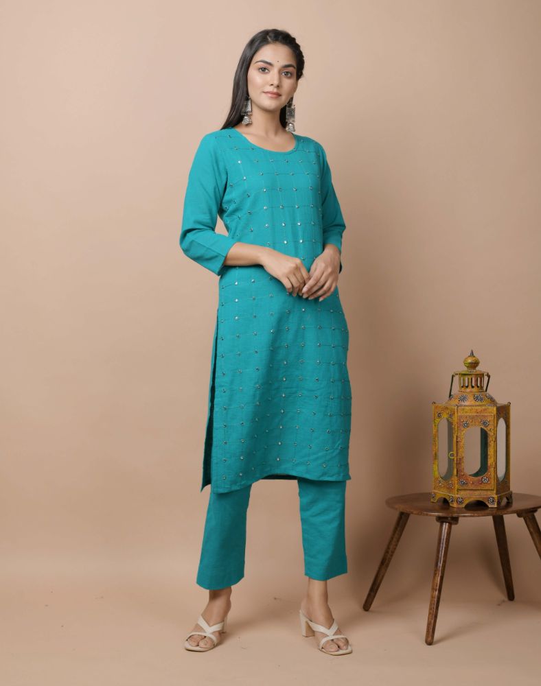 Kaajh Women's Green Solid Mirror Embellishment Kurta