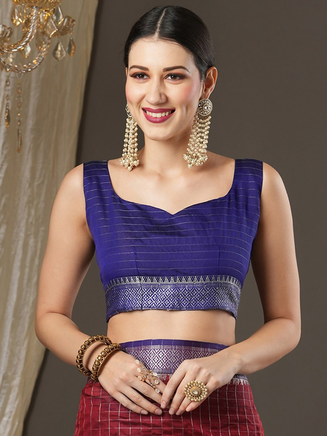 Saree Mall Checked Zari Festive Sarees