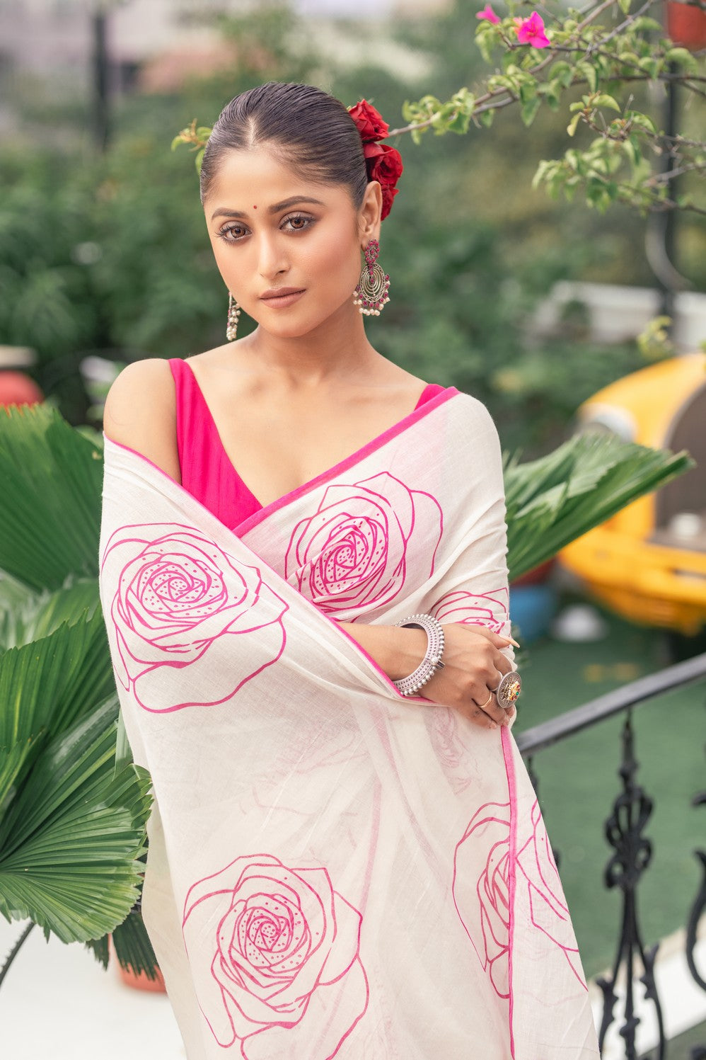Very Much Indian Mastaani - Pure Mul Cotton Handloom Saree with Beautiful Rose Prints - Pink