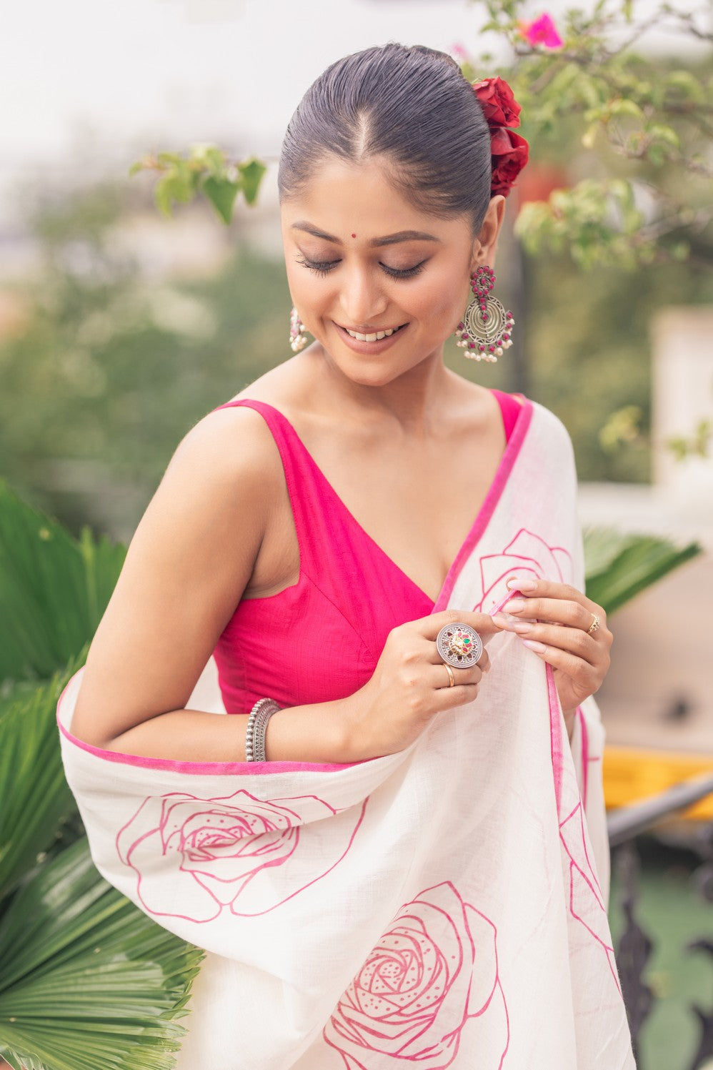 Very Much Indian Mastaani - Pure Mul Cotton Handloom Saree with Beautiful Rose Prints - Pink