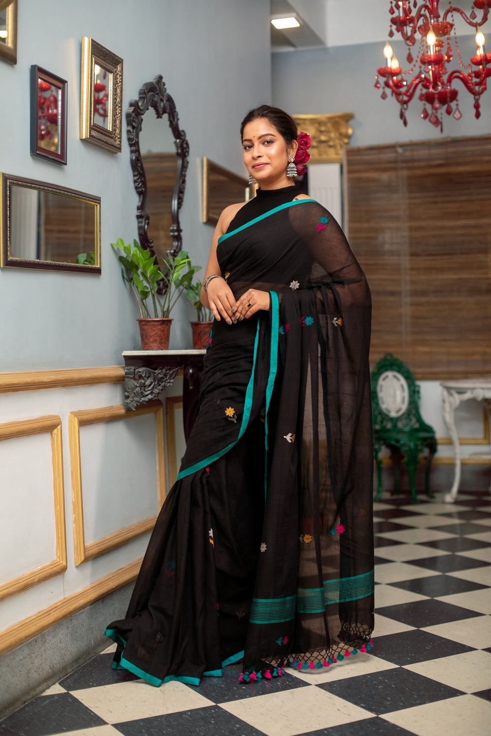 Very Much Indian Mastaani - Pure Mul Cotton Handloom Saree with Beautiful Floral Weaves - Black