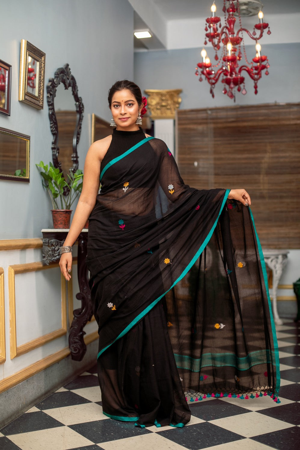 Very Much Indian Mastaani - Pure Mul Cotton Handloom Saree with Beautiful Floral Weaves - Black