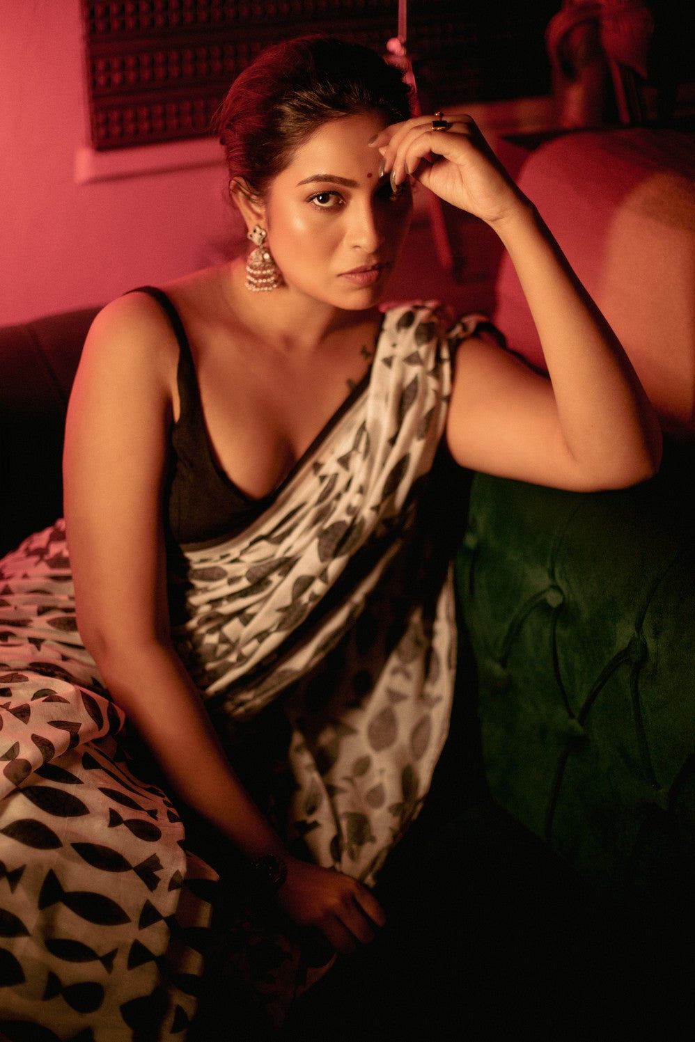 Very Much Indian Mastaani - Pure Mul Cotton Handloom Saree with Beautiful Floral Weaves - White