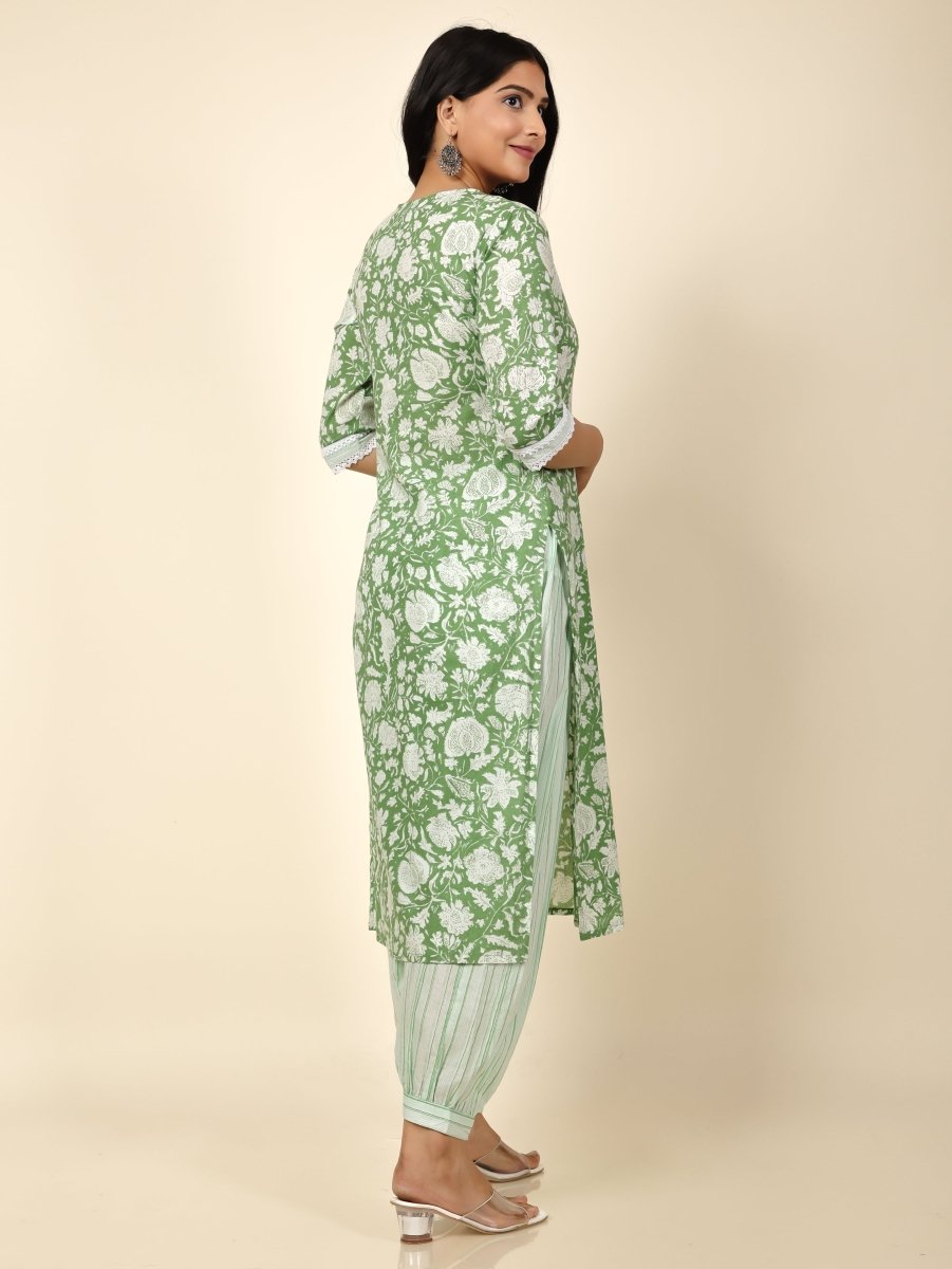 Aramya Straight Soft Cotton Floral Print Women's Kurta - Green