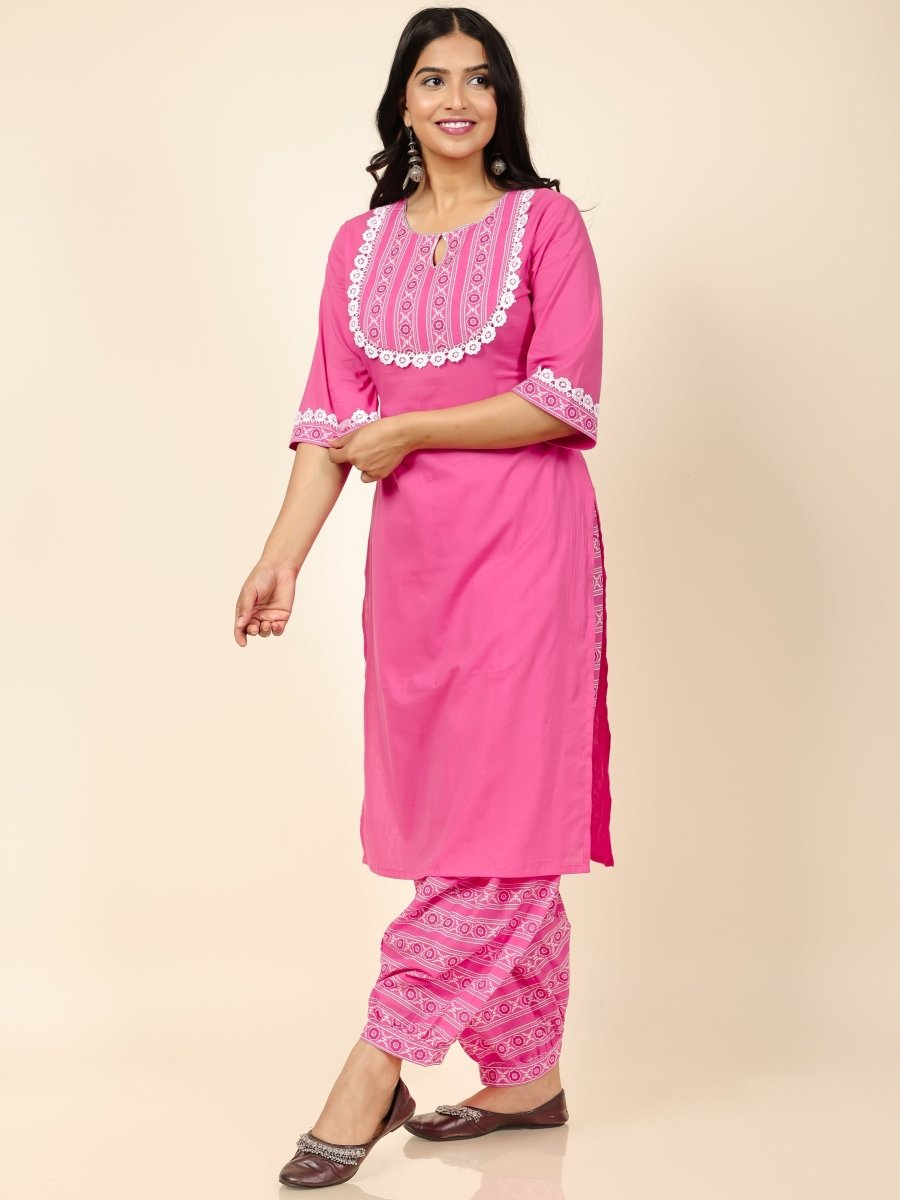 Aramya Straight Soft Cotton Solid Women's Kurta - Pink
