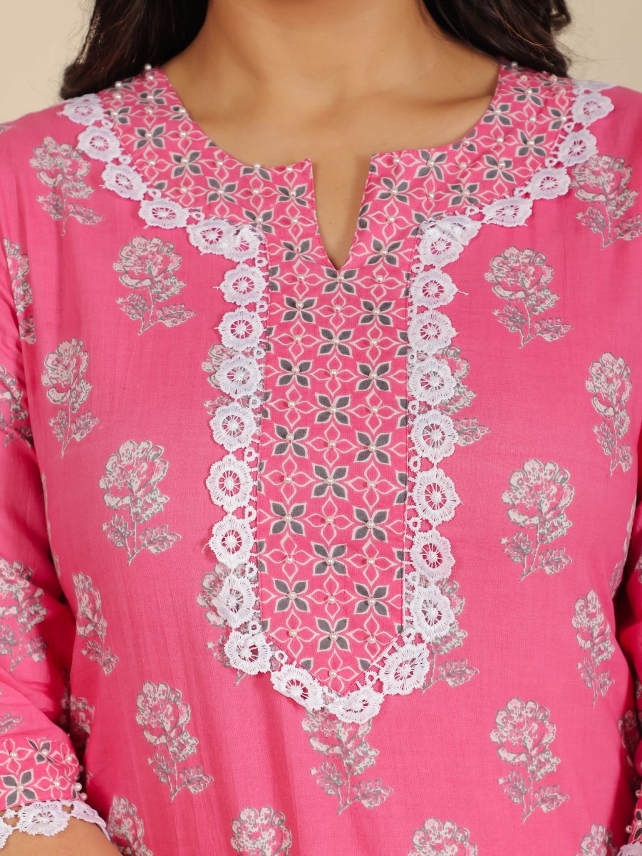 Aramya Straight Soft Cotton Floral Print Women's Kurta Set - Pink